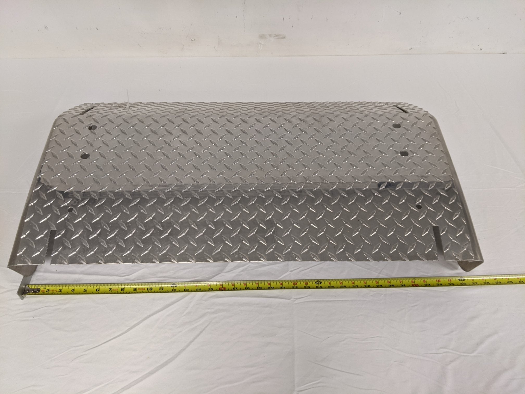 Freightliner 35.63" Plain Aluminum Battery Box Cover - P/N A66-05875-000 (9084663497020)