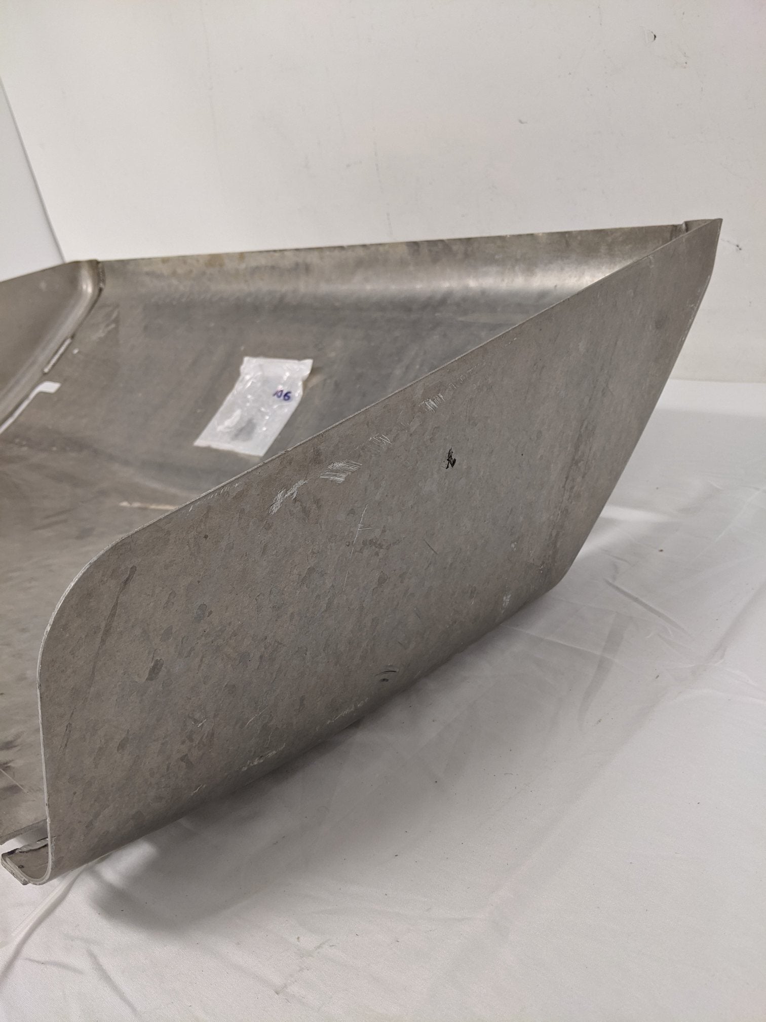 Used *Short Style* Freightliner 37 5/8" 1-Box Cover - P/N A06-75749-006 (9084653961532)