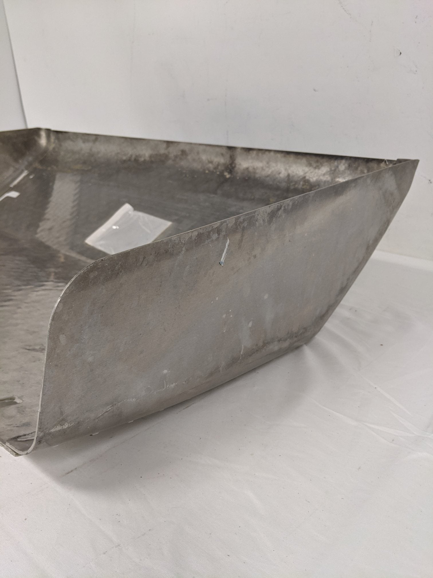 Used Freightliner 39.61 Inch Plain ATD Battery Box Cover - P/N A06-75749-024 (9084651471164)