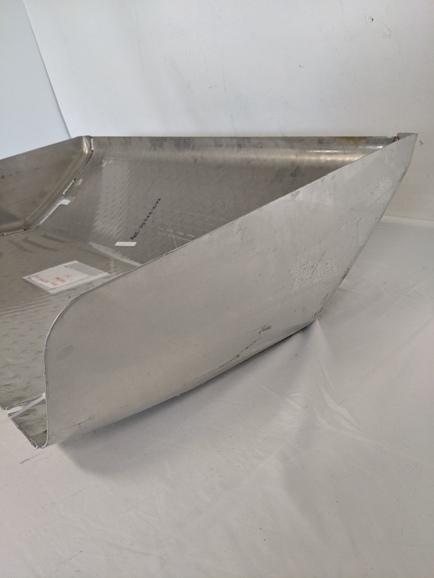 Damaged Freightliner 39.61" Polished Battery Box Cover - P/N A06-75749-043 (9094483902780)