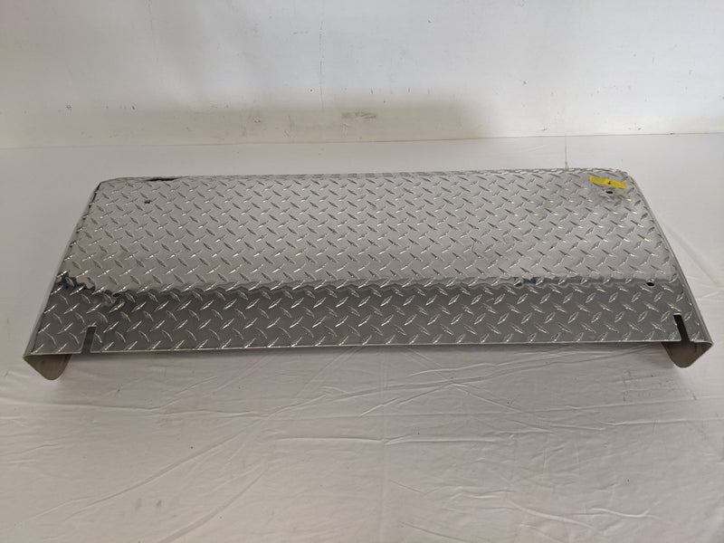 Used Freightliner 39.61 Inch ATS Polished Battery Box Cover - P/N A06-75749-031 (8758469361980)