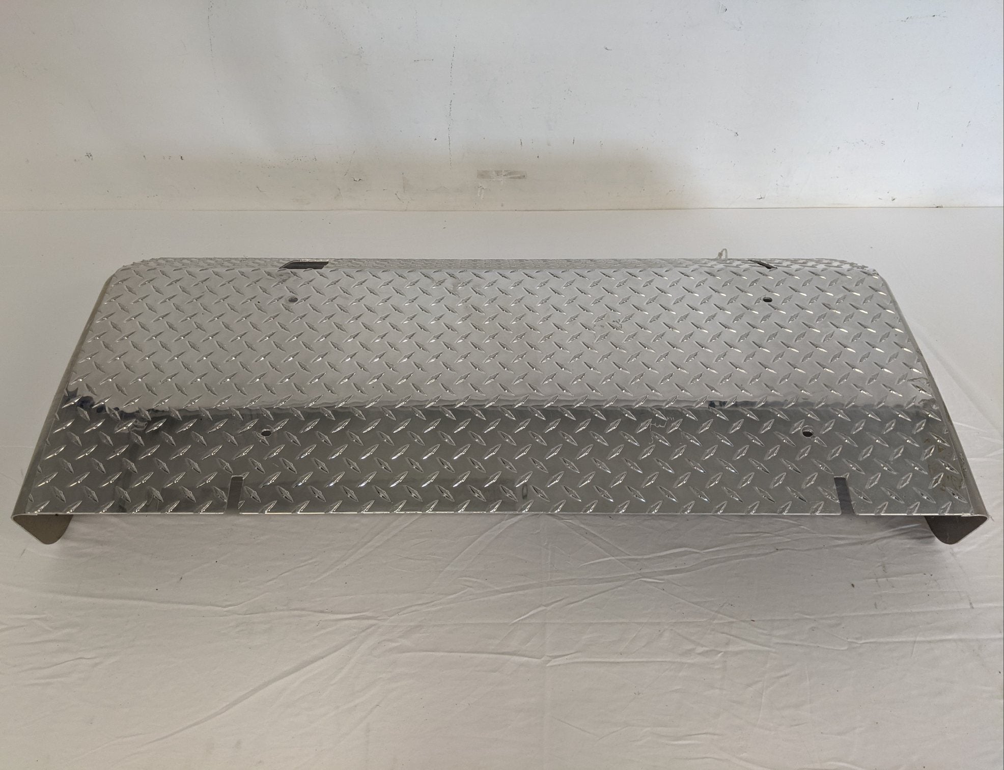 Used Freightliner 41.57" Plain Aluminum ATS Cover - P/N A06-75749-032 (9091189375292)