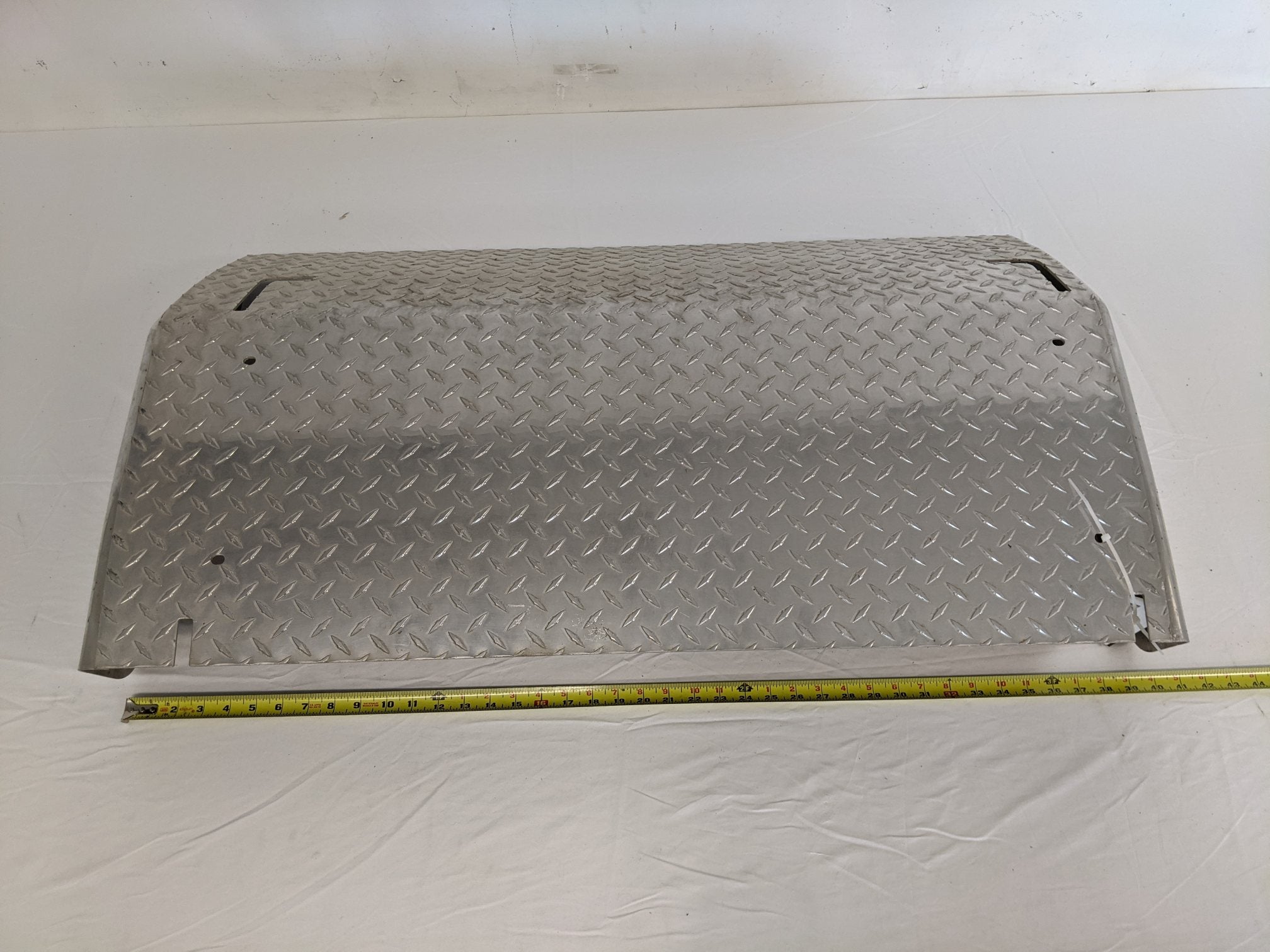 Freightliner 39.61" Polished ATS Battery Box Cover - P/N A06-75749-025 (9090041774396)