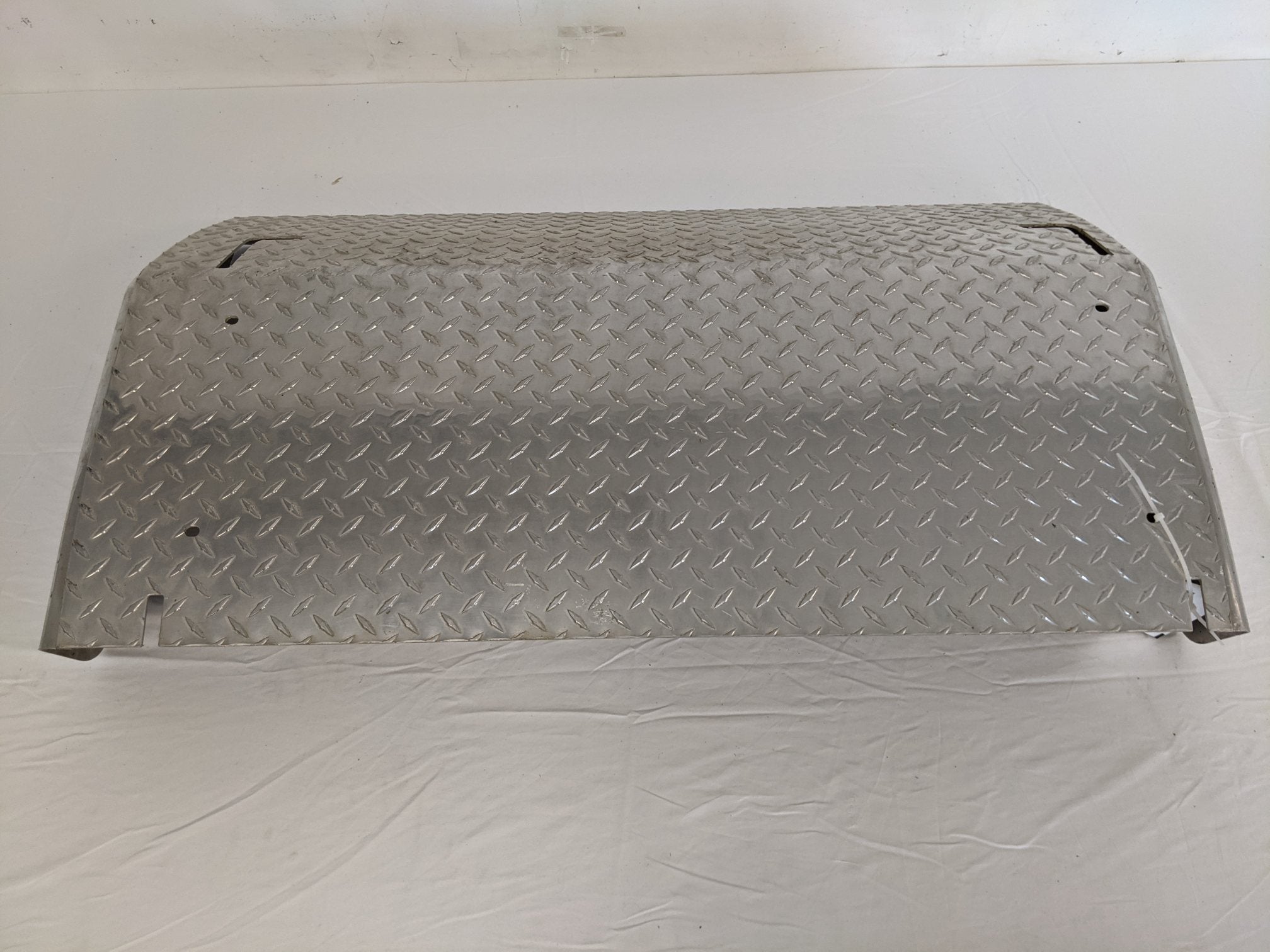 Freightliner 39.61" Polished ATS Battery Box Cover - P/N A06-75749-025 (9090041774396)