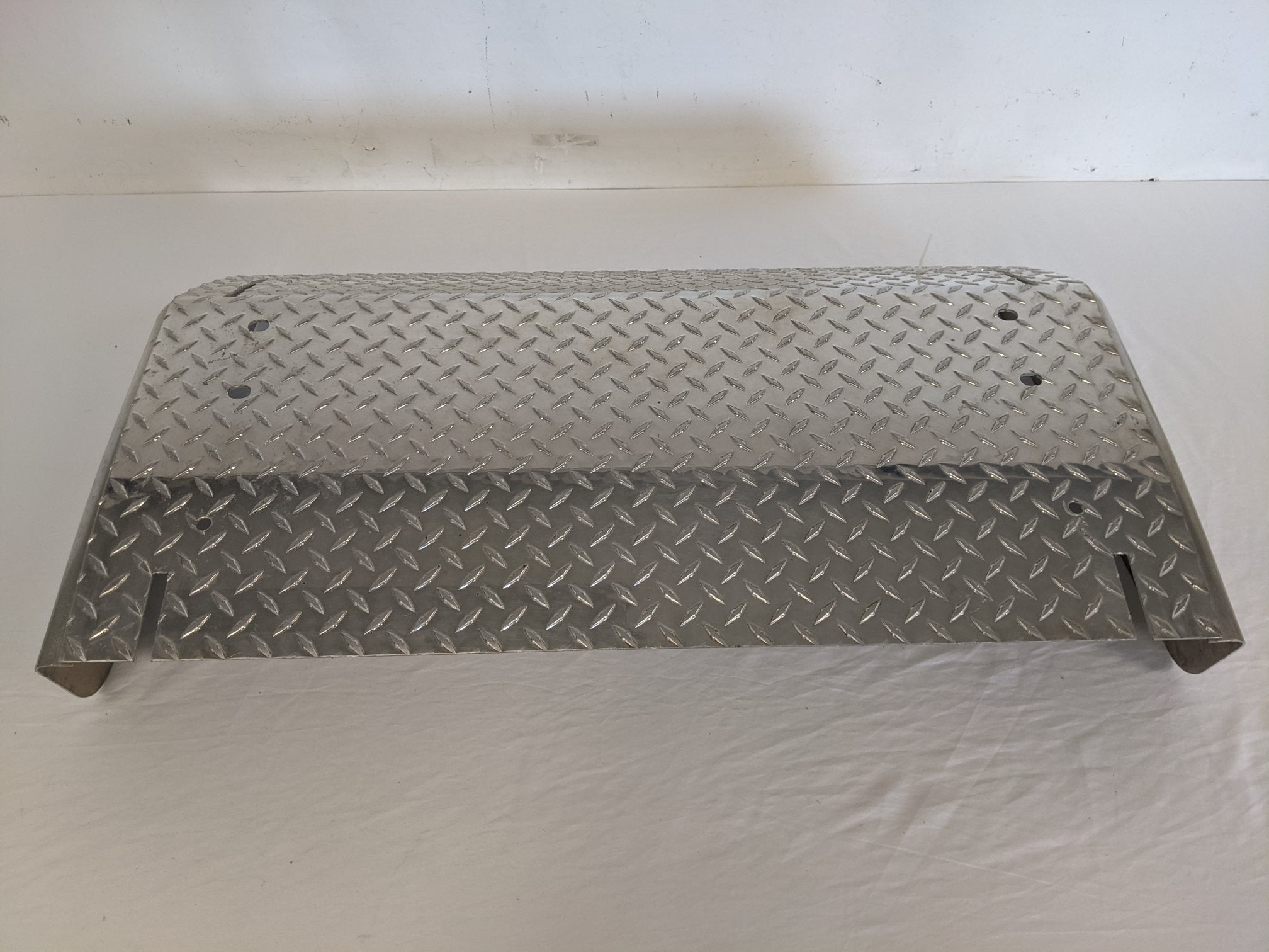 Used Freightliner 35.63" Plain Aluminum Battery Box Cover - P/N A66-05875-000 (9100800622908)