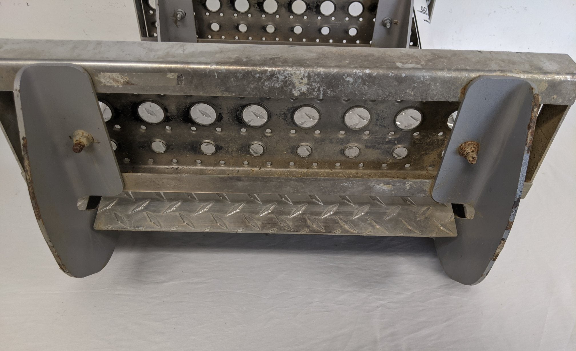 Used Freightliner 20.47" Polished Aluminum Battery Box Cover - P/N A06-88242-017 (9094878560572)
