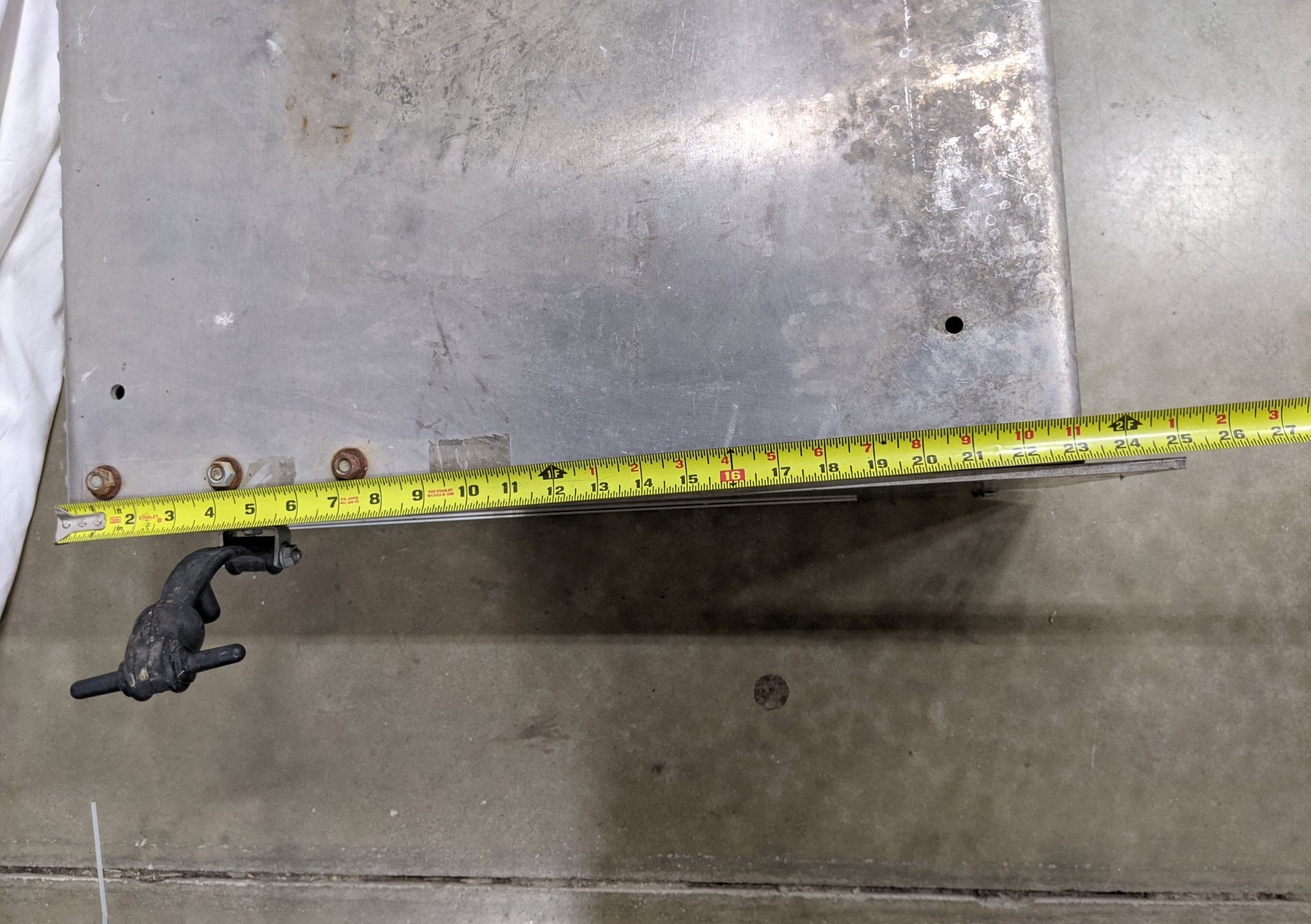 Used Freightliner 31" Tool Box Bottom w/o Step - P/N  A06-18172-000 (9097373614396)