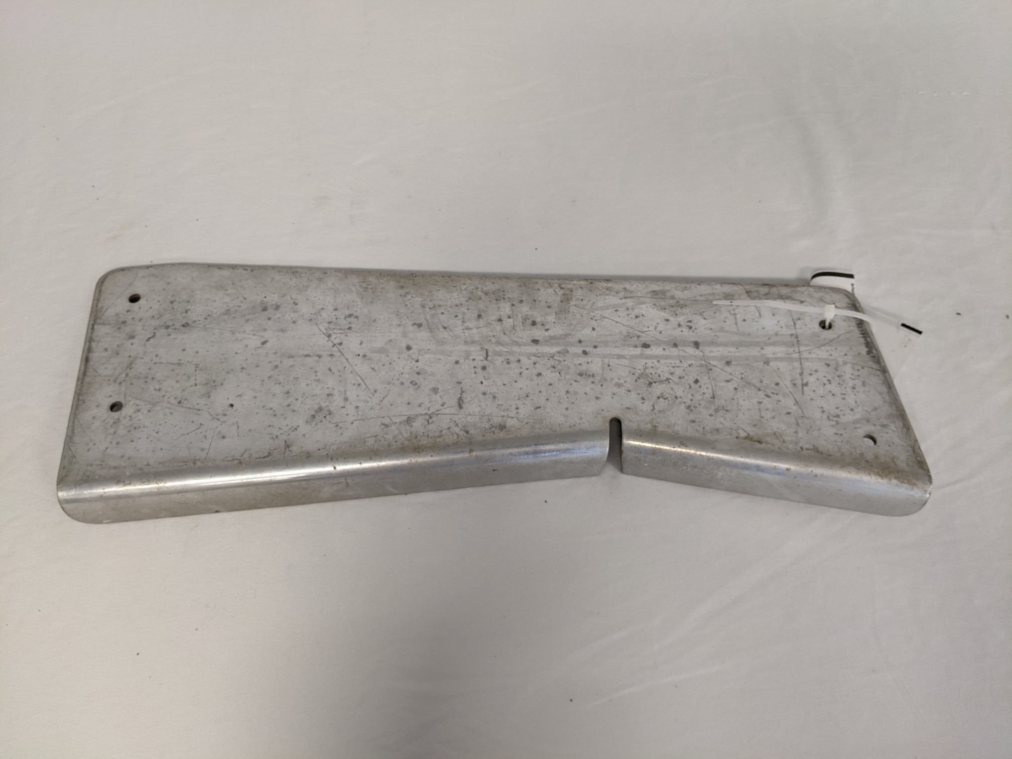 Used Freightliner Polished Fuel Tank Step End Plate - P/N 22-33711-002 (9099377639740)