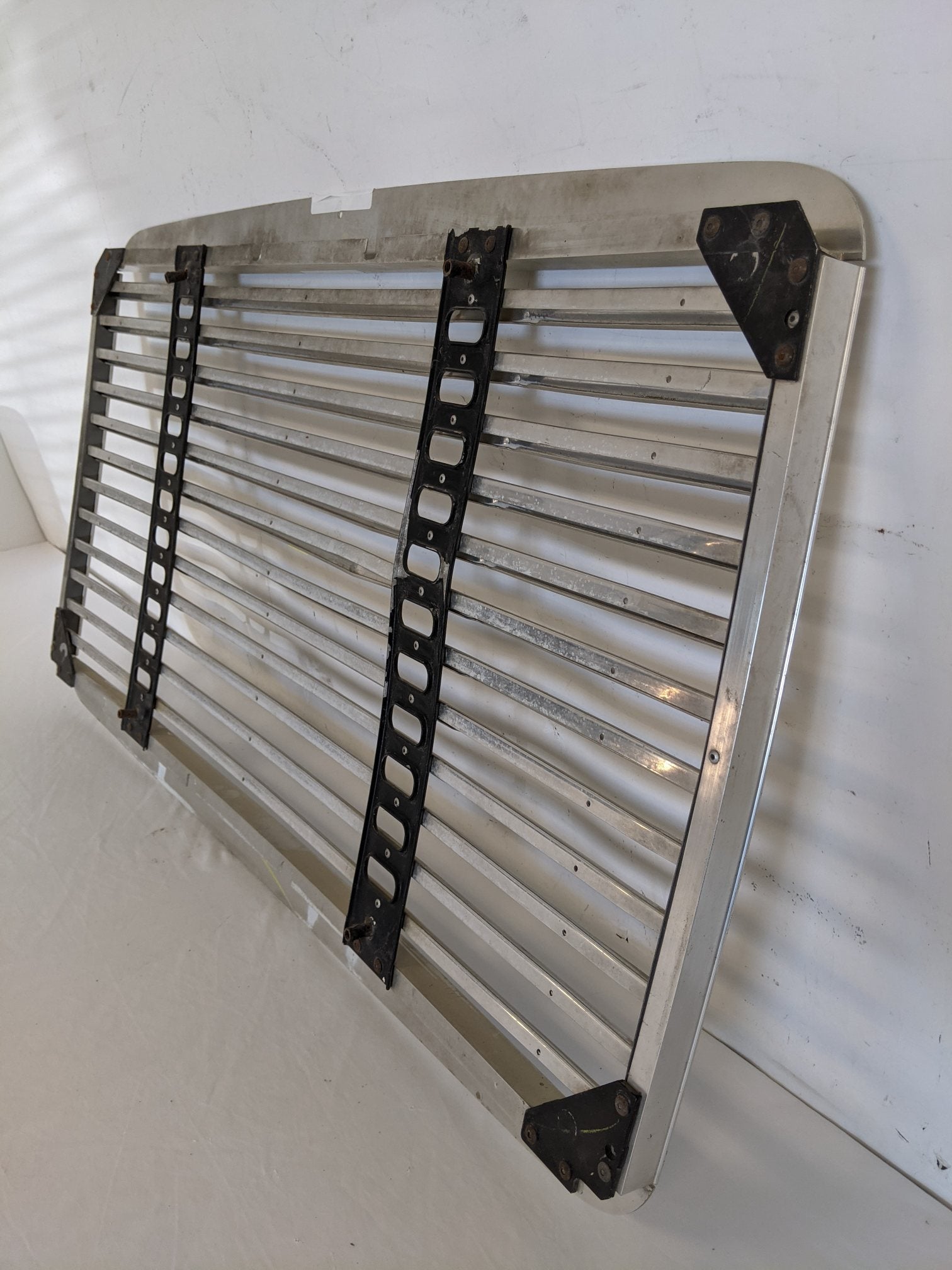 Used Freightliner Century Class Alum. Grille w/o Bug Screen P/N: A17-12641-000 (3939745071190)