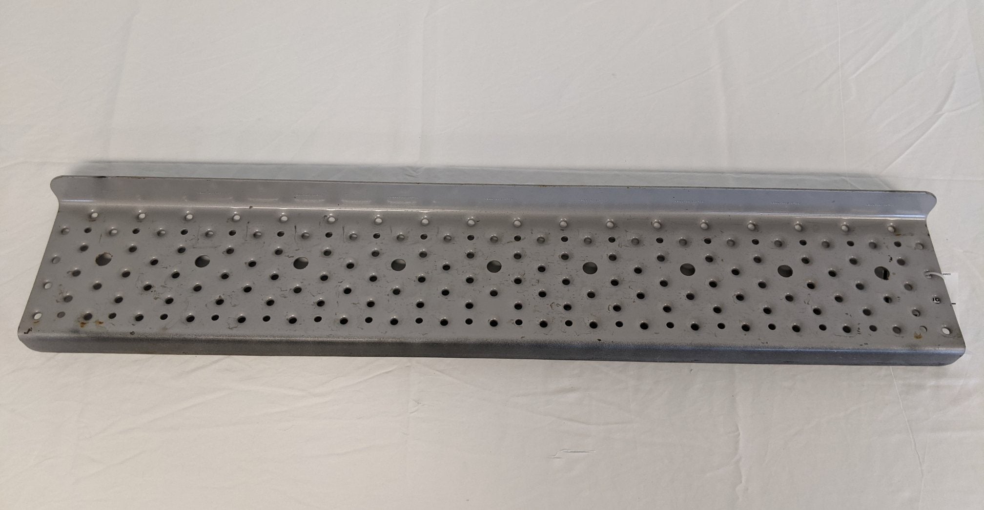 Freightliner 36 ½" x 6 ½" Argent Silver Painted Steel Step - P/N 22-52438-005 (9112219779388)