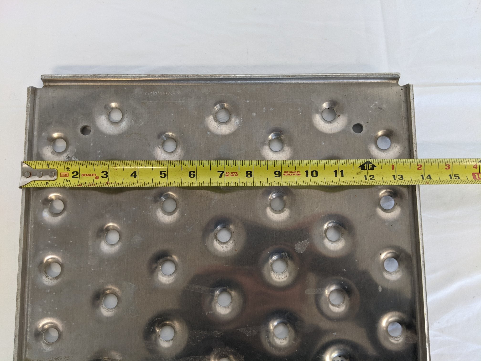 Used FTL 13 ¾" x 13 ¾" One Piece Outboard Tread Deck Plate P/N  22-69180-000 (6740817444950)