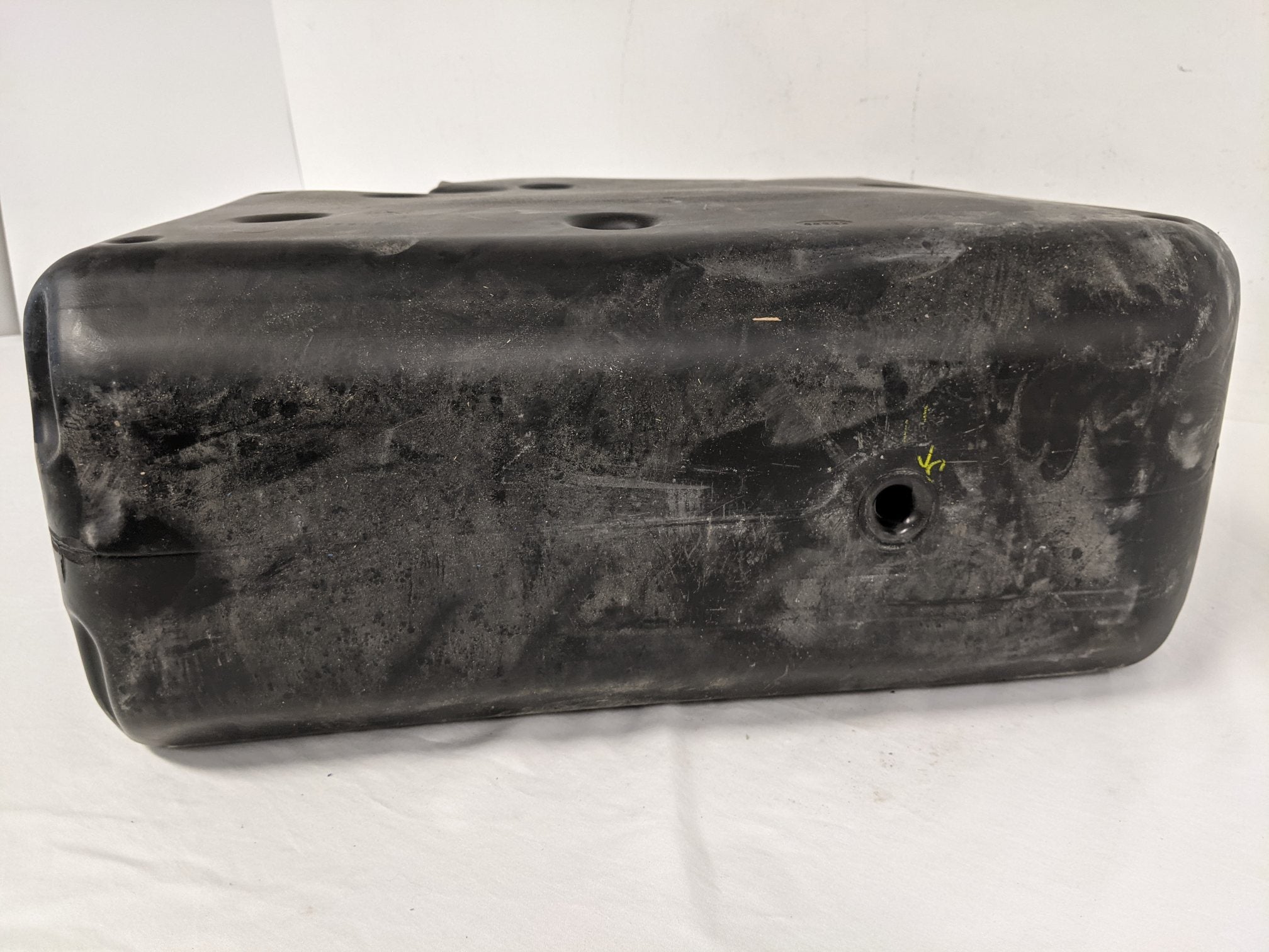 Freightliner 13 Gallon Left Hand Angle DEF Tank - P/N A04-34275-002 (9153076855100)