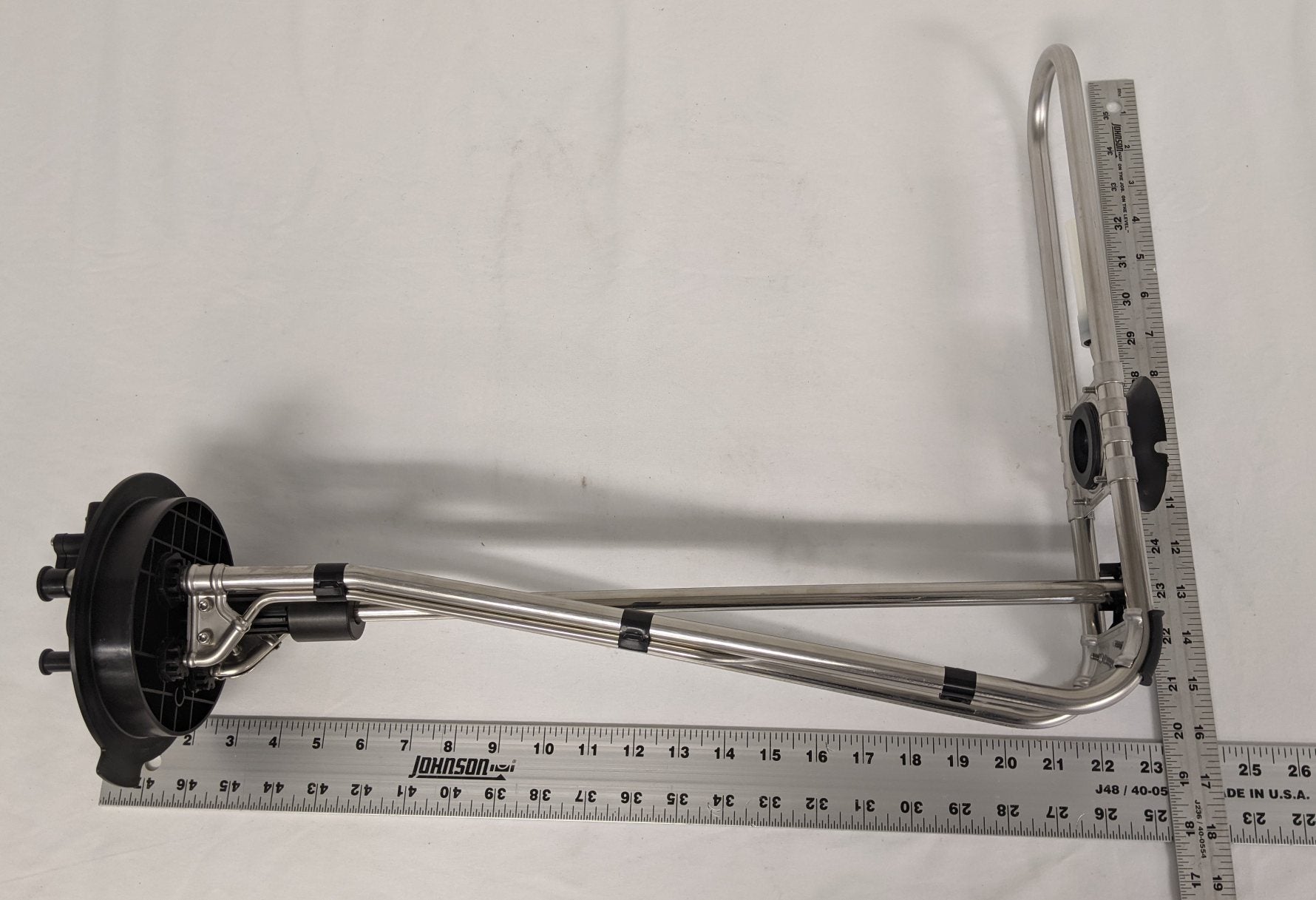 Mercedes-Benz Detroit No Valve Analog DEF Tank Header - 04-33656-000