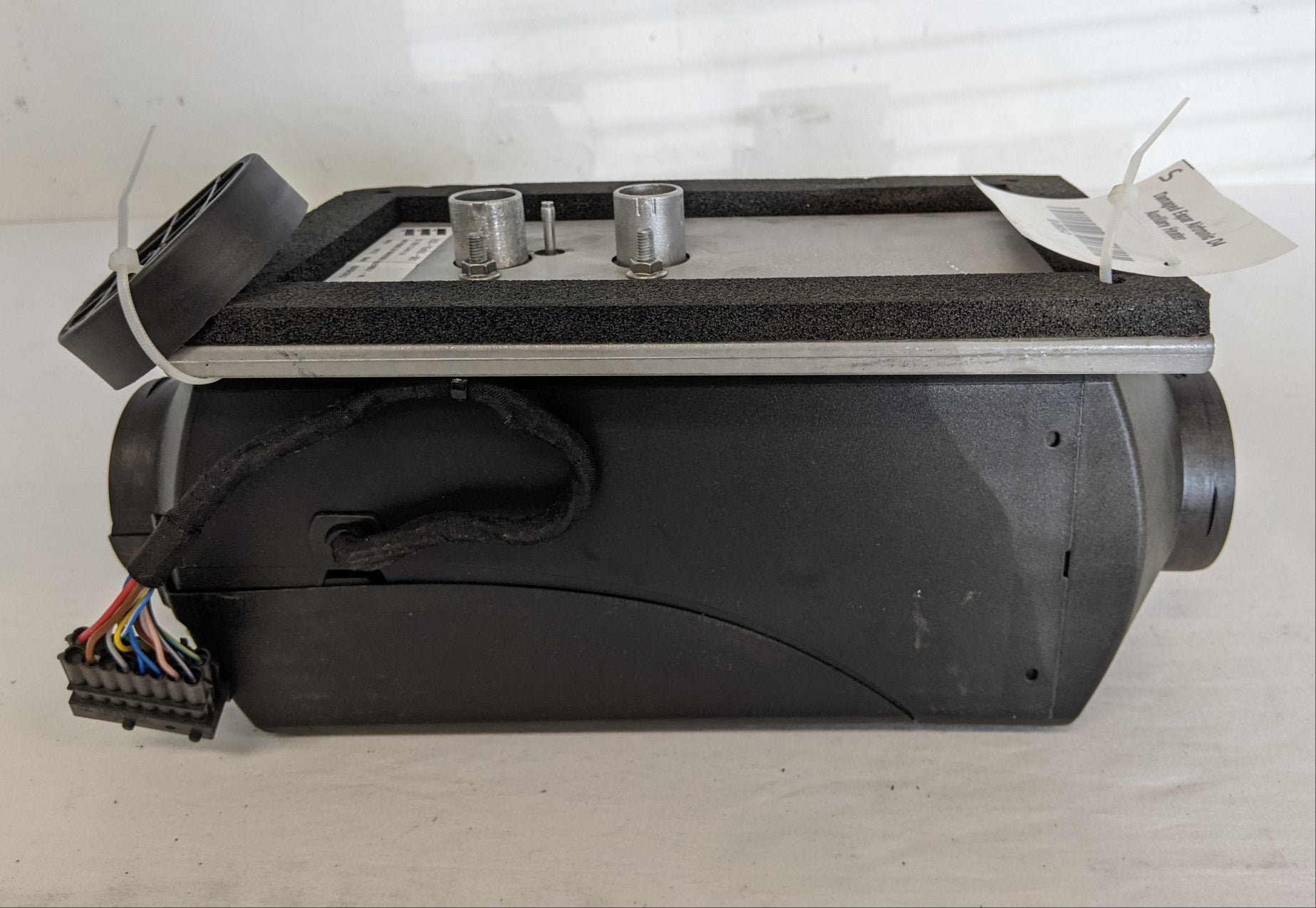 Damaged Eberspächer Airtronic D4 Diesel Auxiliary Heater - P/N  A22-76426-001 (9141770944828)