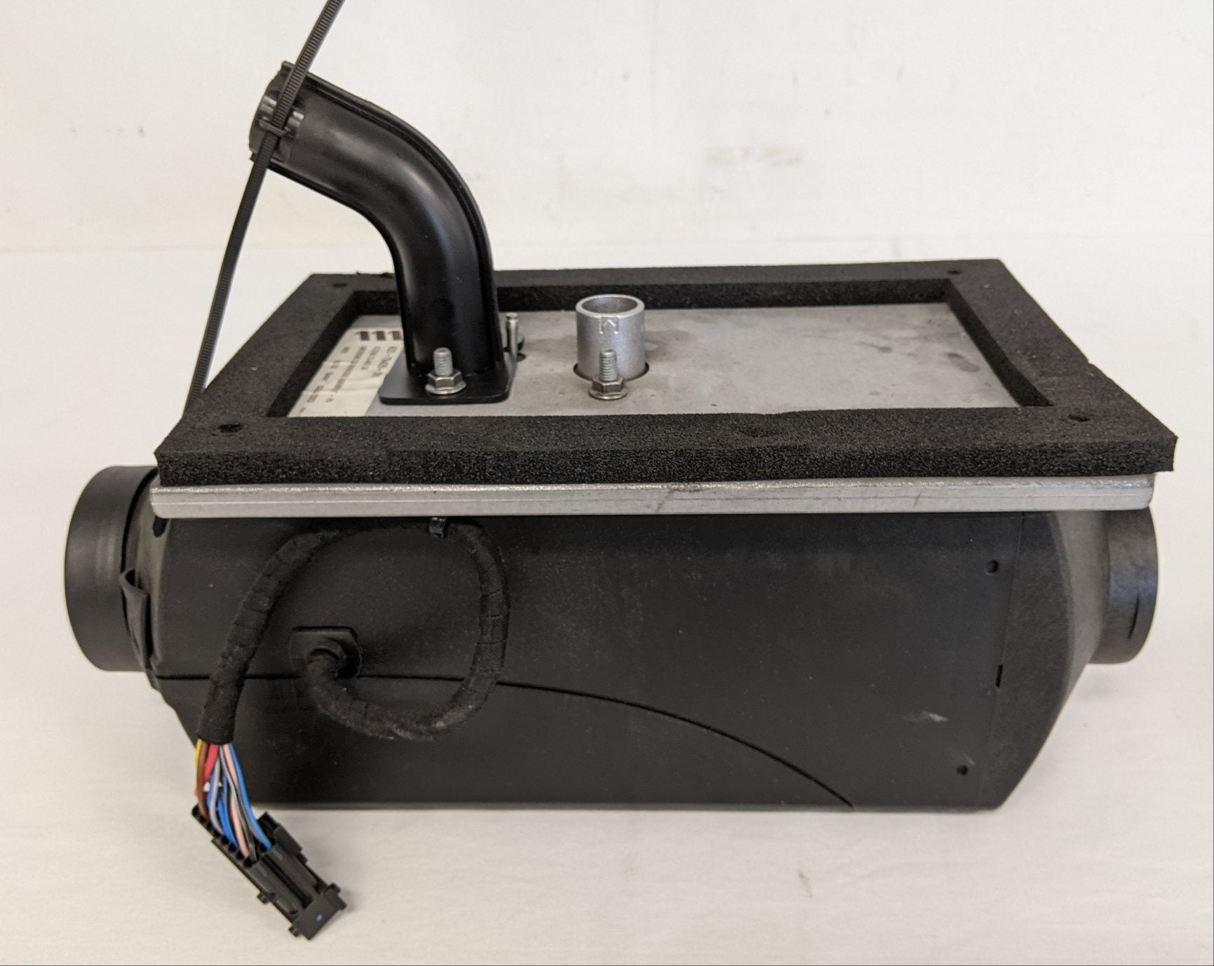 Used Eberspächer Airtronic D4 Diesel Auxiliary Heater - P/N  A22-76426-001 (9141766947132)