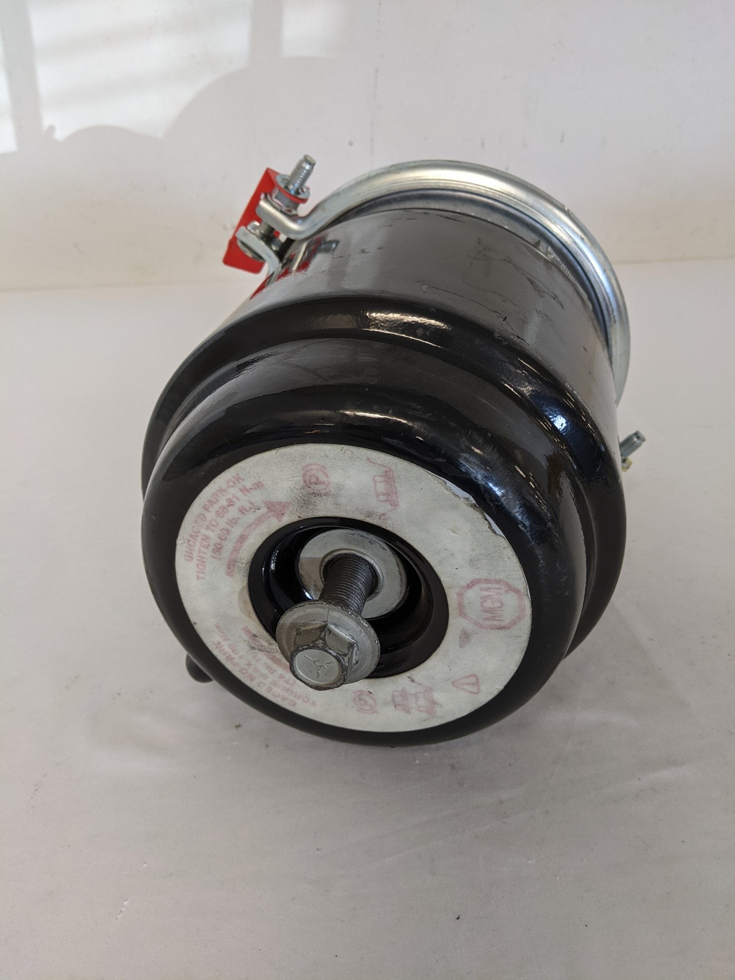 Used MGM 3030LG 10.9MT Piston Type Brake Chamber - P/N  MJS3030ET063 (9522344624444)