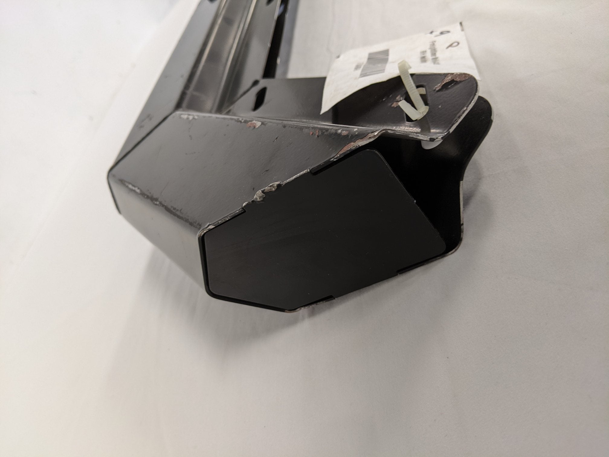 や*ま様 COME TO ME / SLIPPING & SLIDING FTL Mitered Rear Mud Flap Mounting Bracket - P/N 22-75800-000