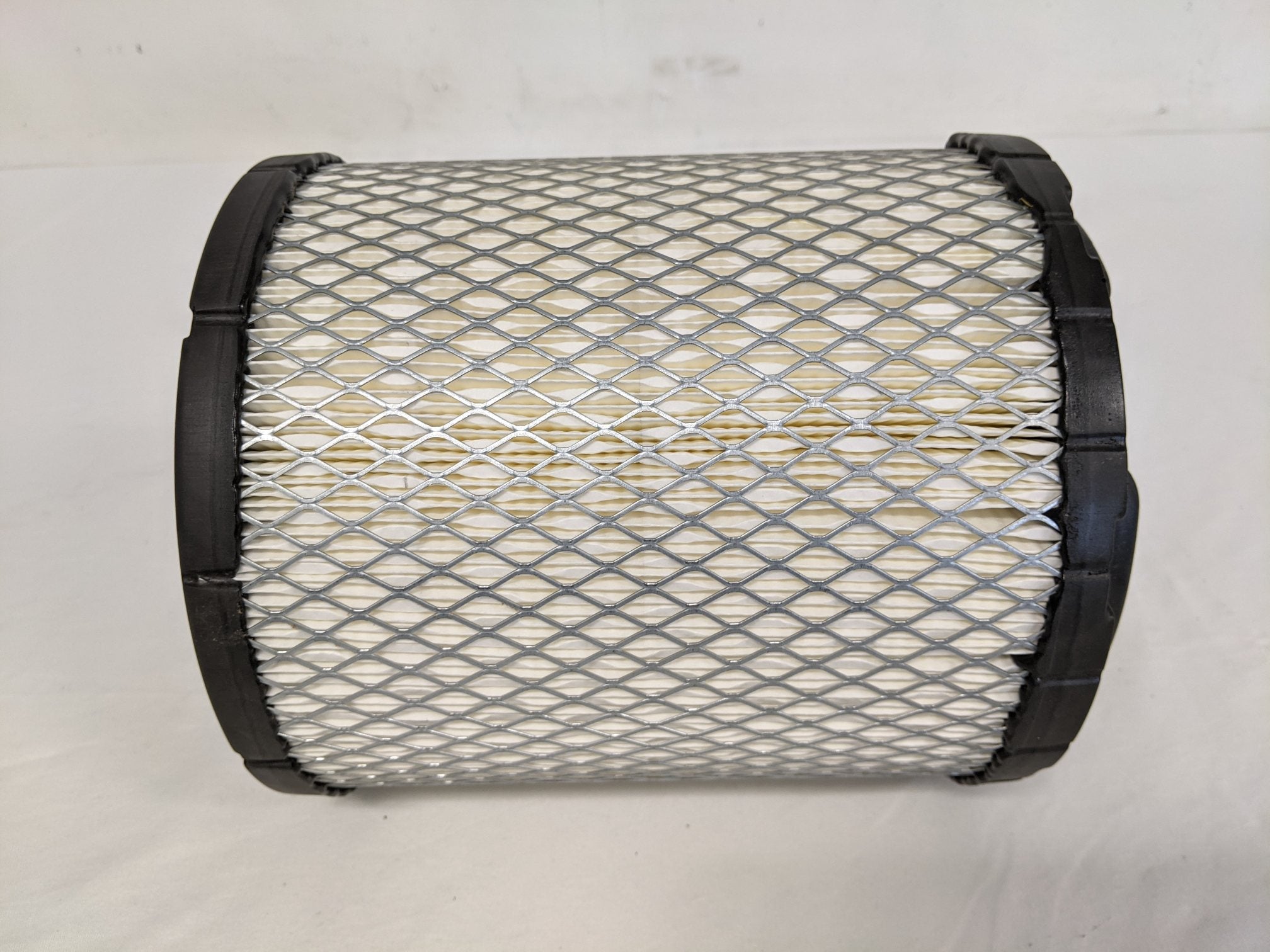 Fleetguard Engine Air Cleaner Filter Element - P/N AF25023 (9149901046076)