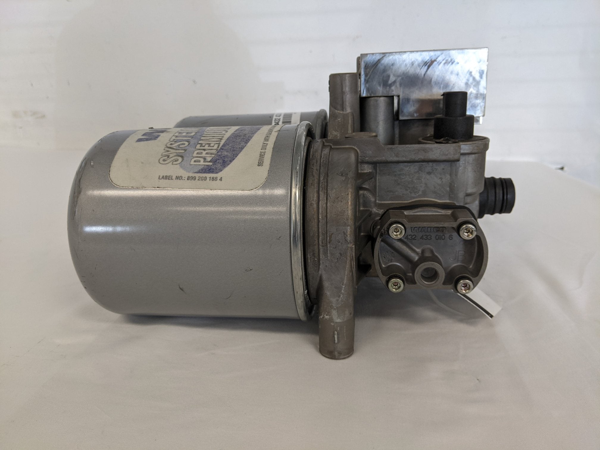 Western Star 57X Wabco 12V, 21CFM, TCV Twin Air Dryer - 432