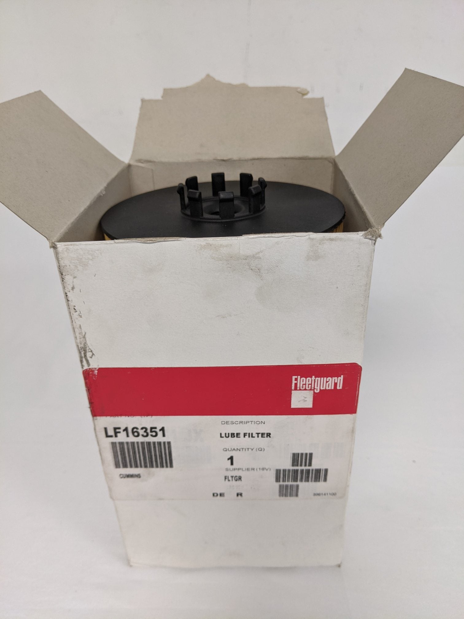Fleetguard Cummins Engine Oil Filter Element - P/N FG LF16351