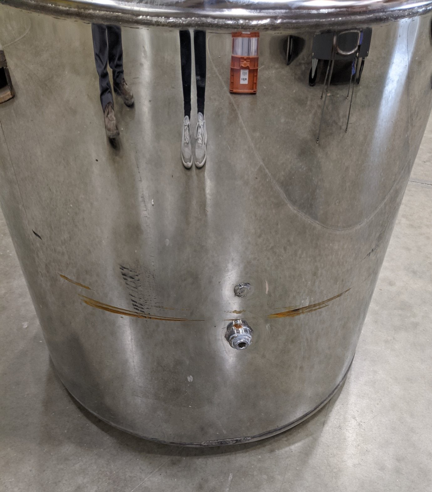 Used Freightliner 53 Gal. 25" Dia. Stainless Steel DEF Tank - P/N A04-32229-003 (9172662780220)