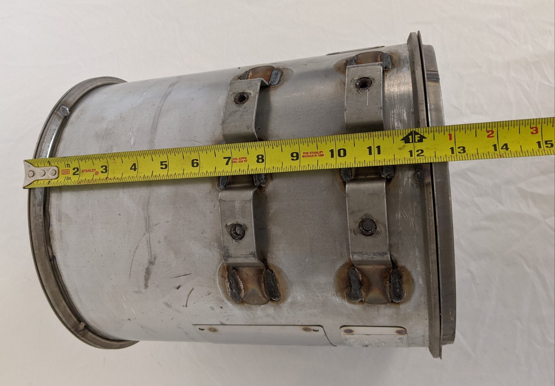 Detroit Diesel 11 ¾" x 12 ¾" Diesel Particulate Filter (DPF) - DDE A6804915794 (9422236975420)