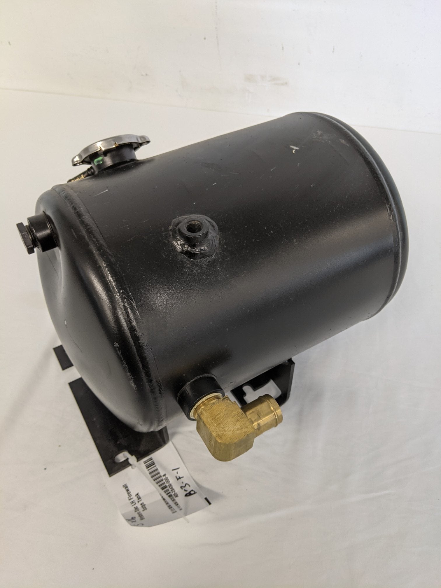 Western Star LH 3.57 Gallon Firewall Surge Tank - P/N A05-28430-006 / 000 (4990194090070)