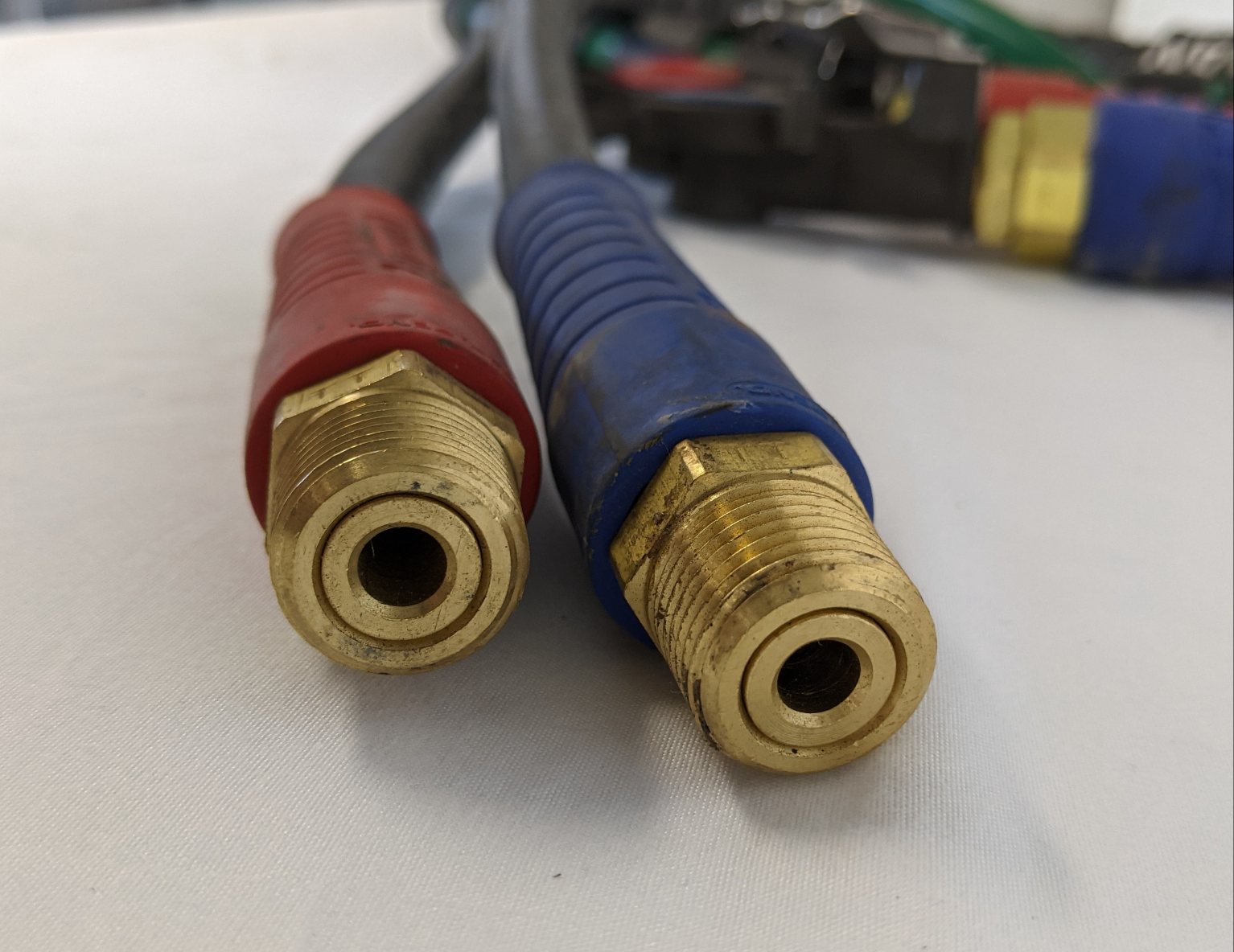 Tectran 13 ½ Ft. 3-In-1 Electrical/Air Line Cables - P/N TTM LKAPL135T
