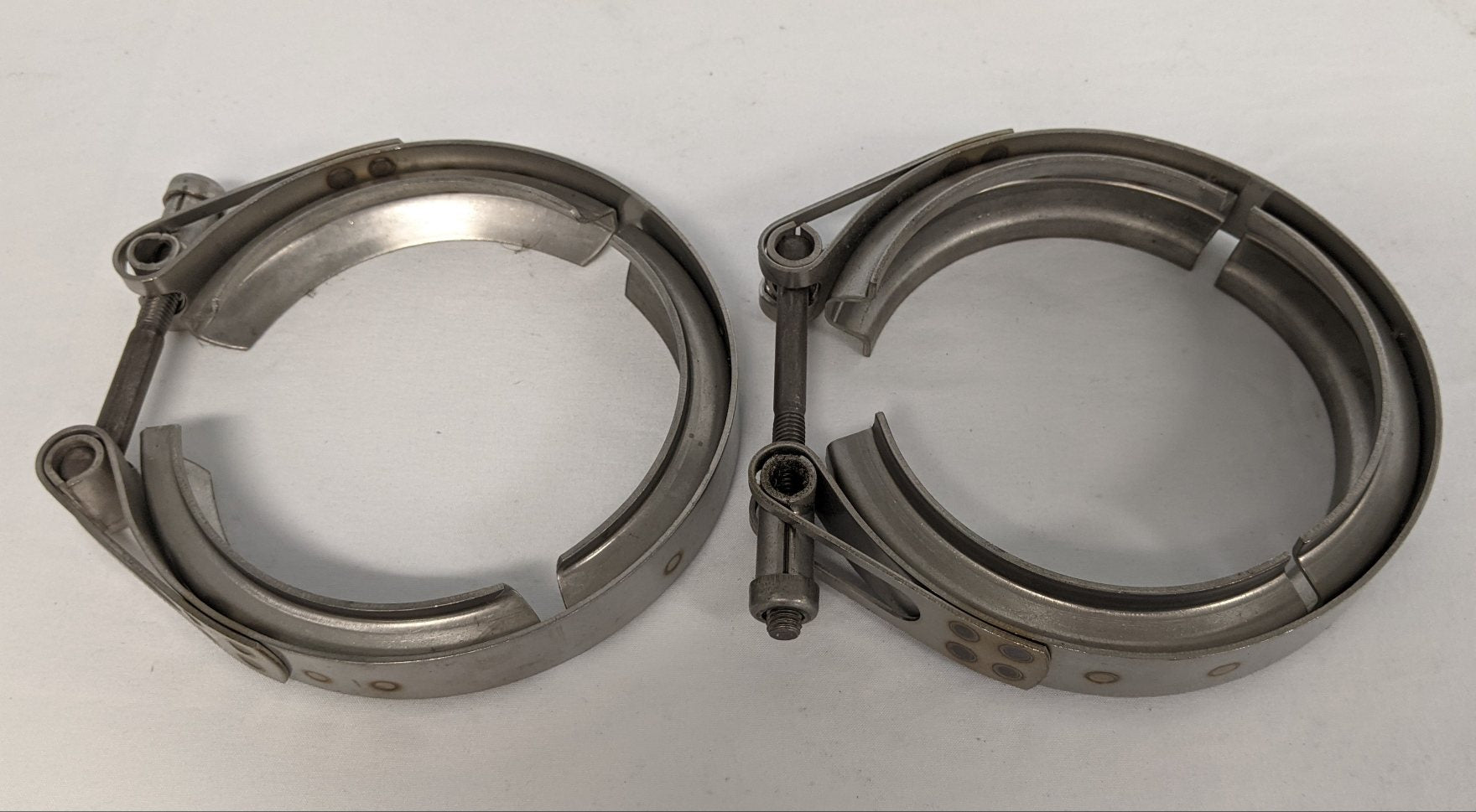 *Lot of 2* Freightliner 4" HDE System V Band Clamp - P/N TCX T130130349AC2 (9189896782140)