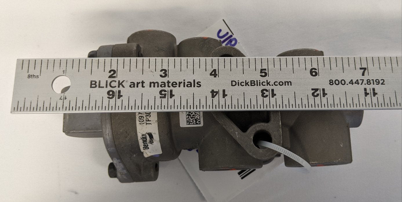 Used Bendix TP-3DC Tractor Protection Control Valve - P/N 109792