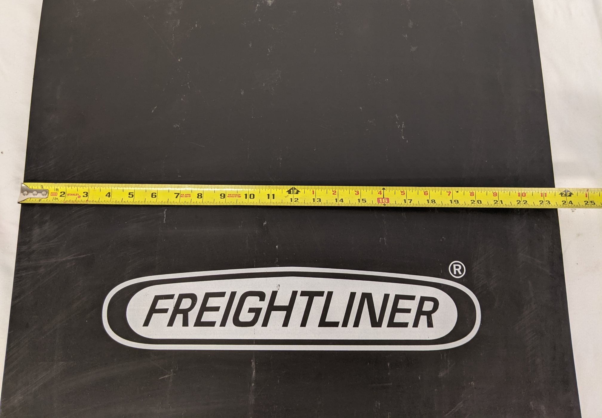 *Lot of 2* Used Freightliner 27" Straight Black Mud Flap - P/N  22-61645-203 (9202138186044)