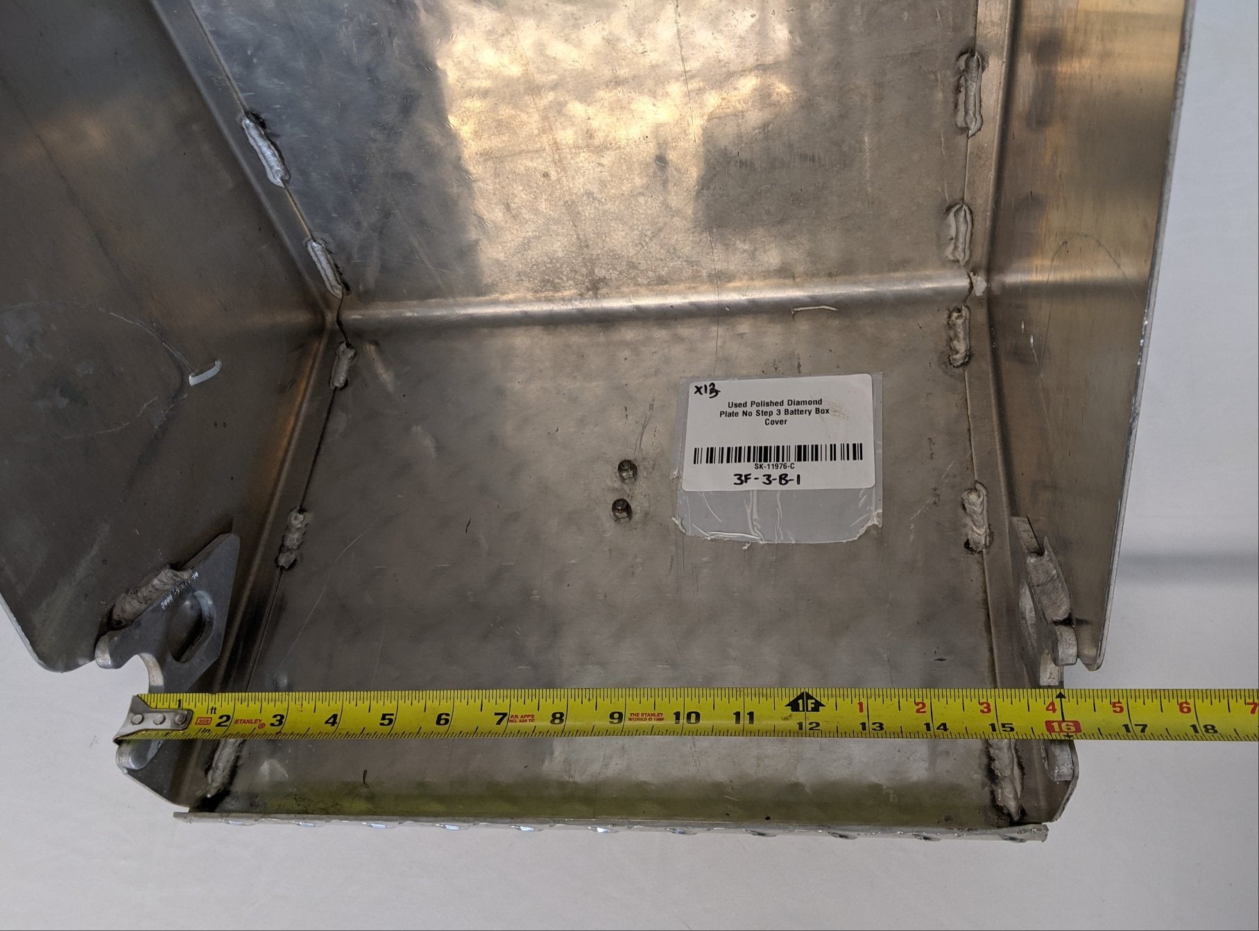 Used Polished Diamond Plate No Step 3 Battery Box Cover - P/N A06-61816-007 (9261857407292)