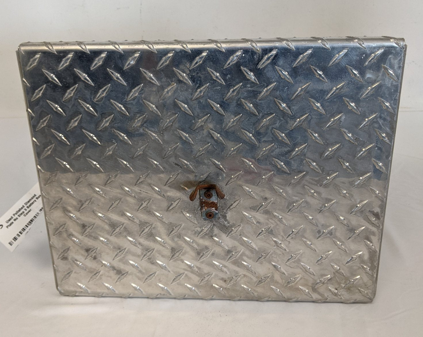 Used Polished Diamond Plate No Step 3 Battery Box Cover - P/N A06-61816-007 (9261857407292)