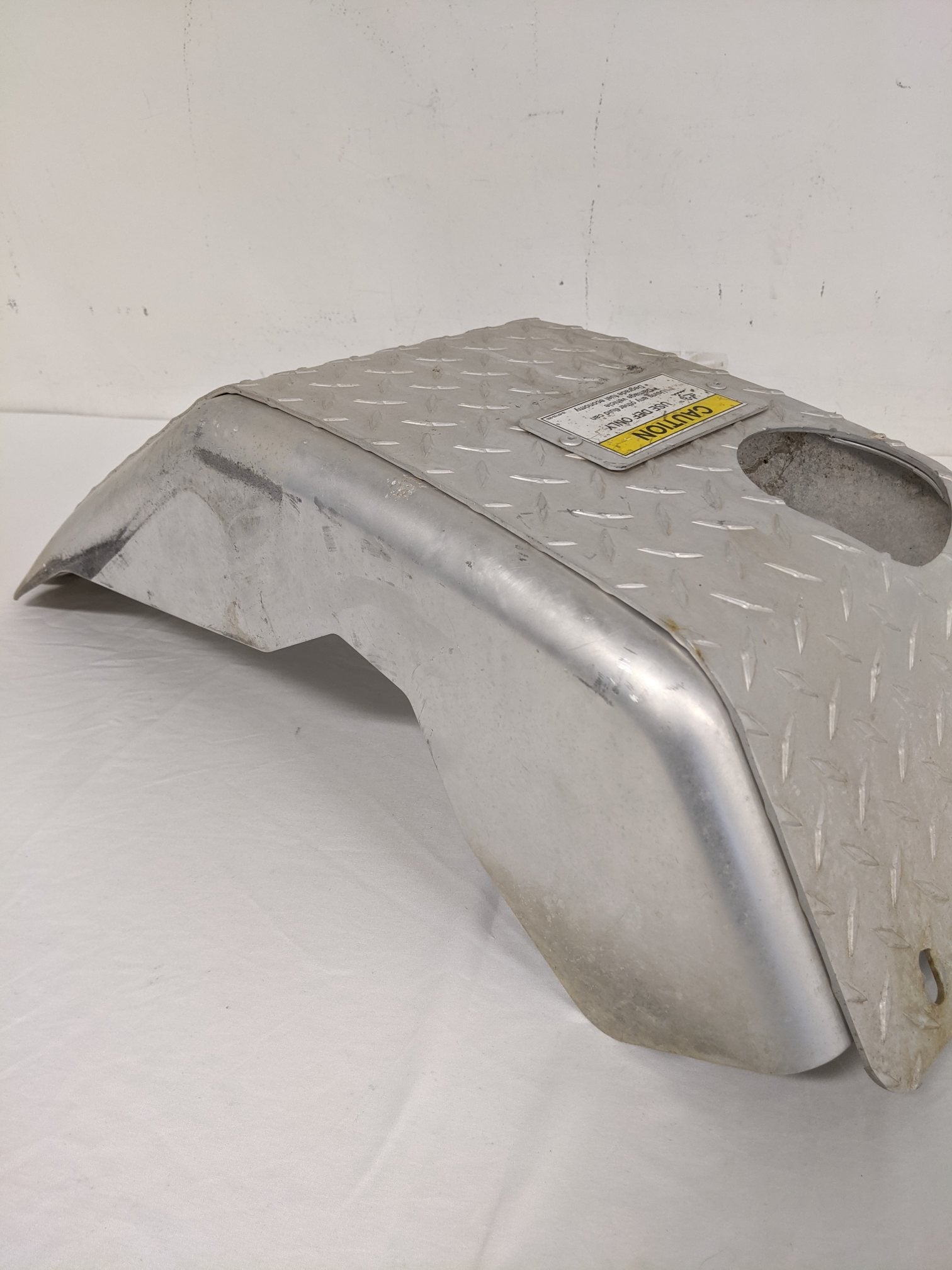 Dia. Plate Standard Fill 13 Gal. Def Tank Cover - P/N A04-27868-010 / 004 (9228510658876)