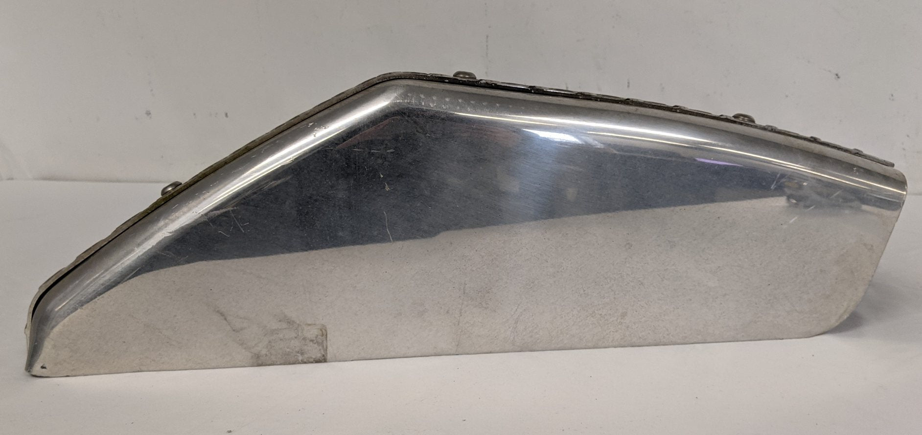 Freightliner 18" Dia. Plate Polished No Step Toolbox Cover - P/N A06-85114-007 (9239705977148)