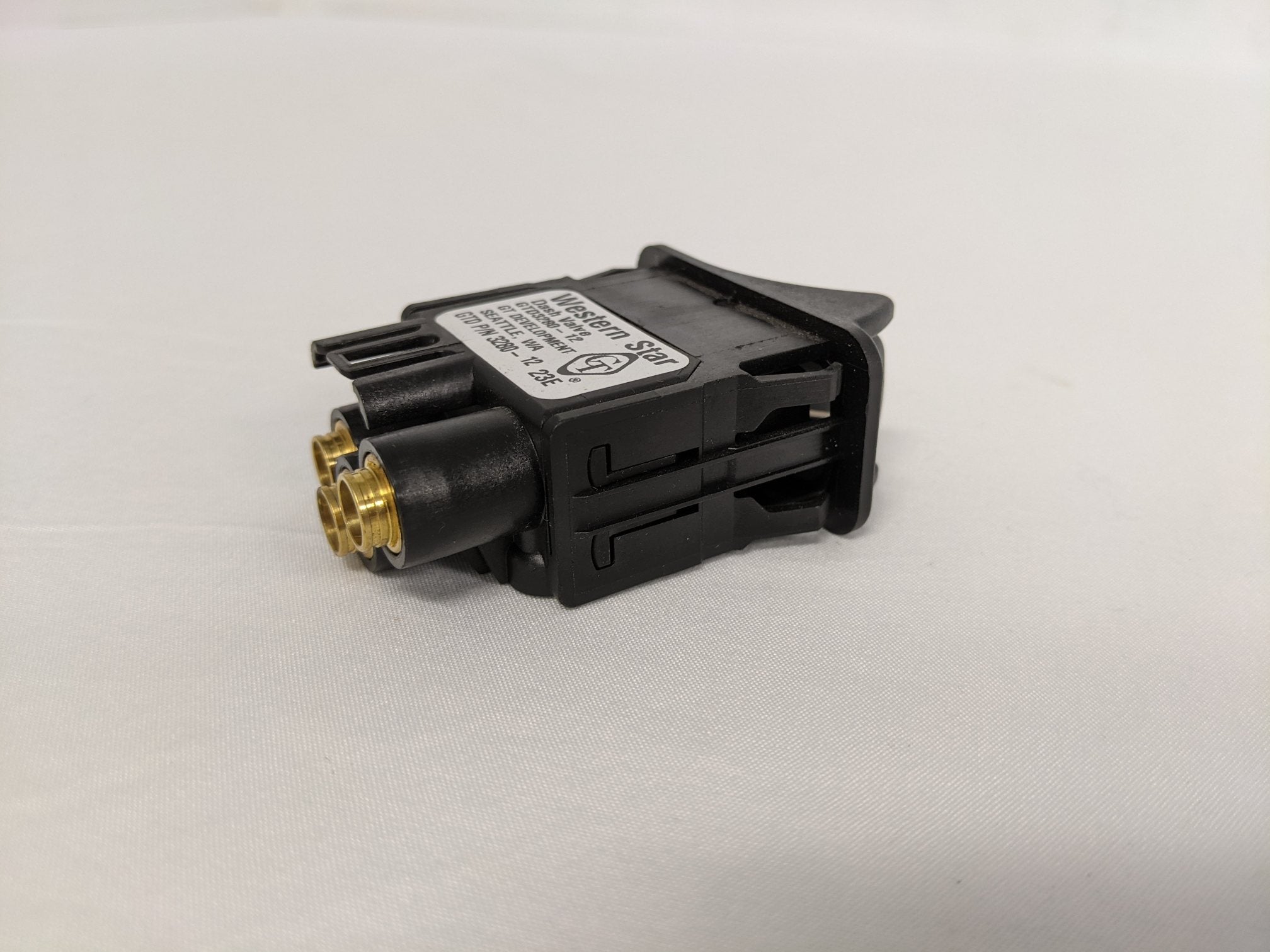 Western Star MTD Differential Lockout Air Control Valve - GTD 3280 12