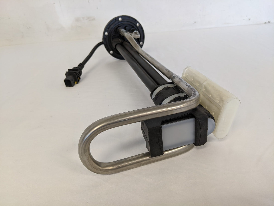 Freightliner OEM Cummins 6 Bolt DEF Tank SSI Header - P/N 04-31354-004