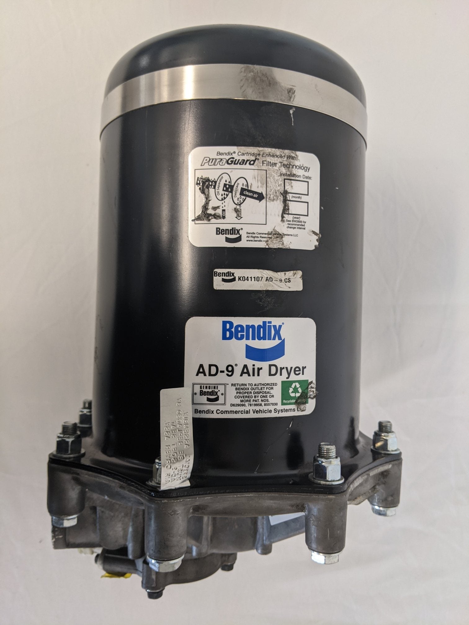 Bendix AD-9, 90° Soft Seat Air Dryer w/ Drain & Check Valves - P/N BW K041107 (9320671478076)