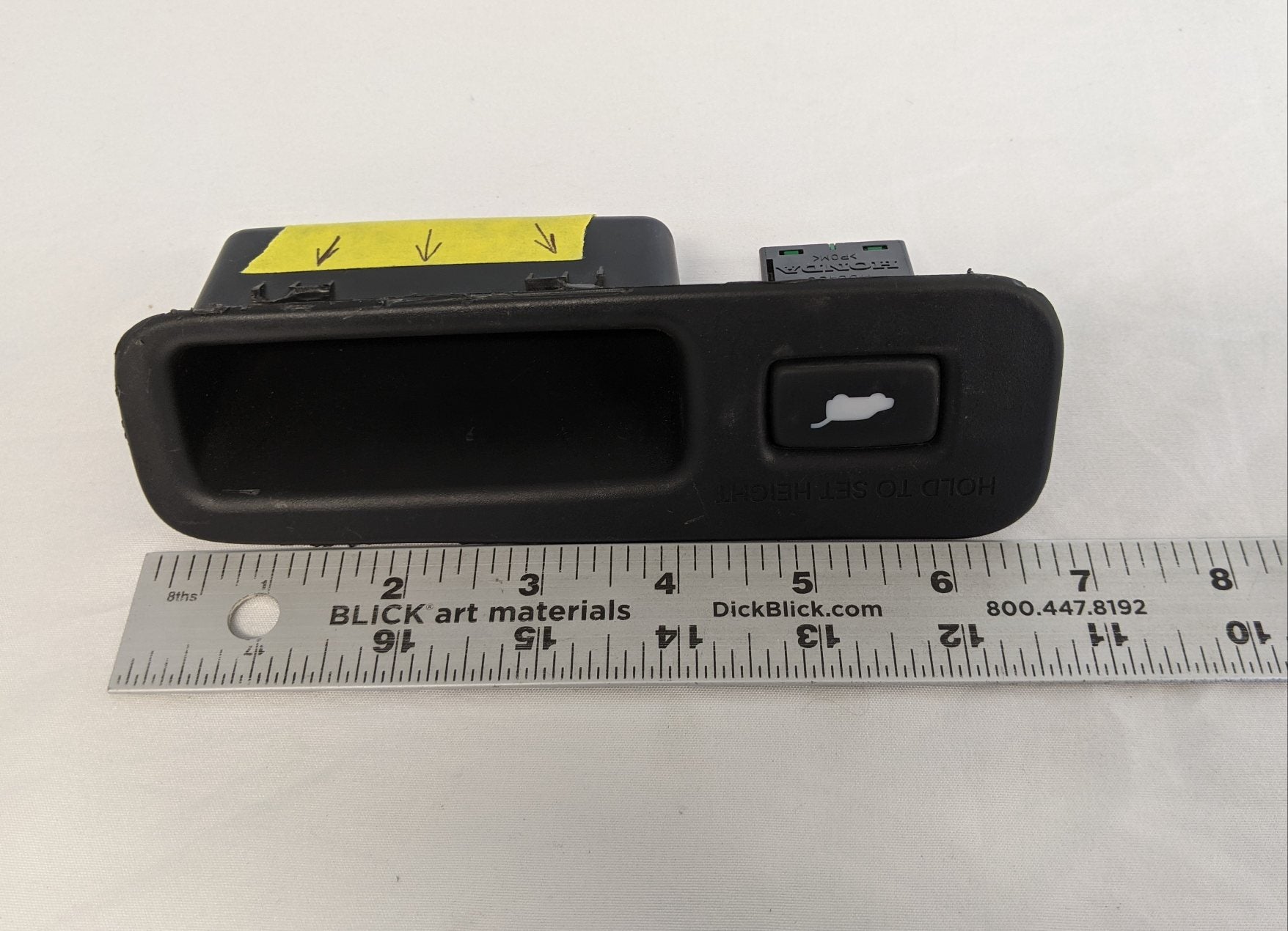Honda Odyssey 2018-2022 Trunk Opener Button - P/N M56499