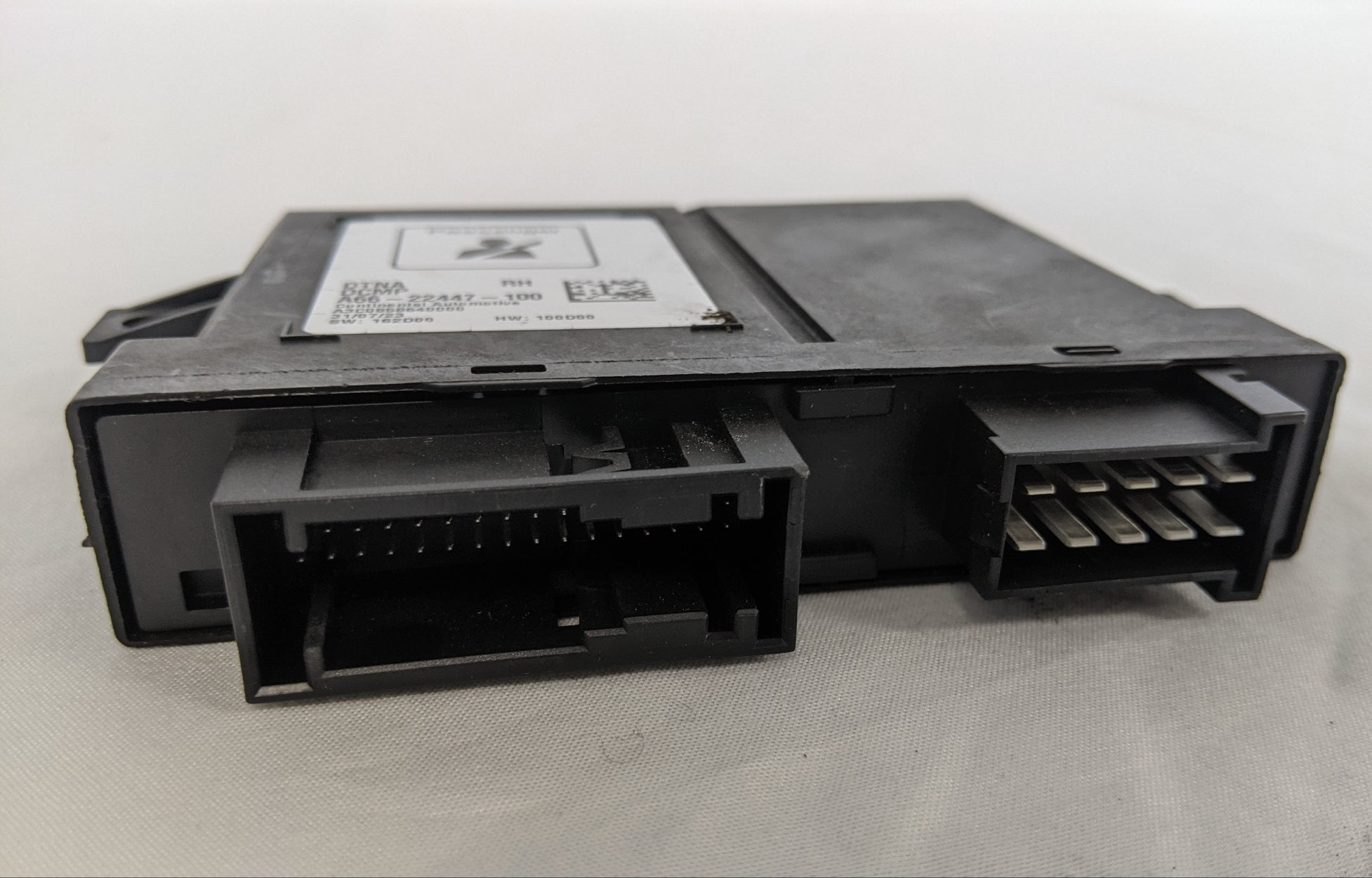 DTNA RH (Passenger Side) Door Control Module -  P/N A66-22447-100 (9327363522876)