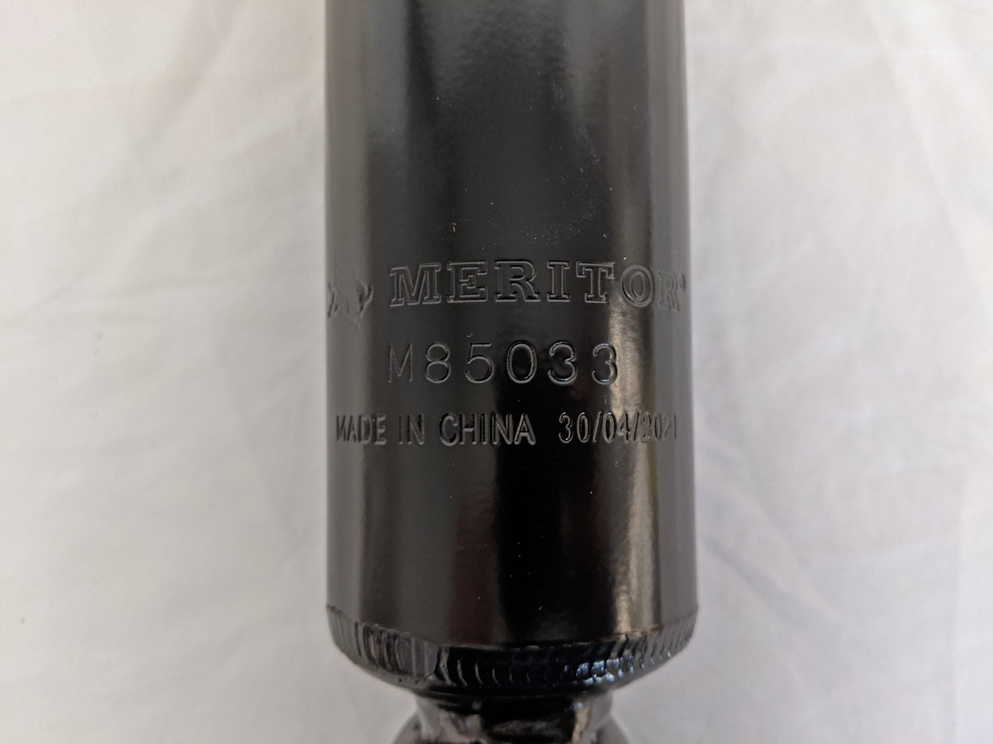 Meritor "Old Style" Front Shock Absorber Assembly - P/N TDA M85033 (9439661556028)