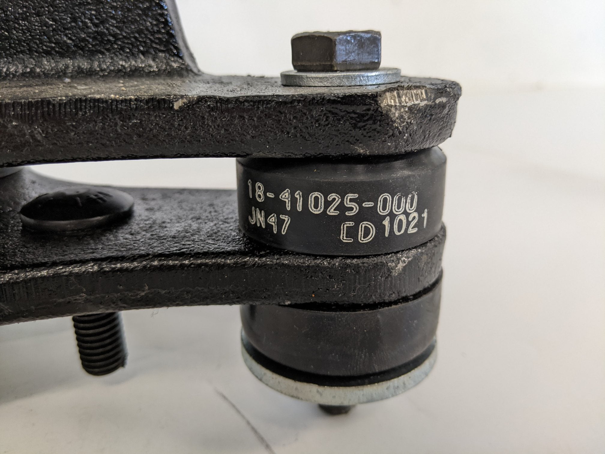 Freightliner RH Heavy Duty Hood Rest Mounting Bracket - A17-18932-003