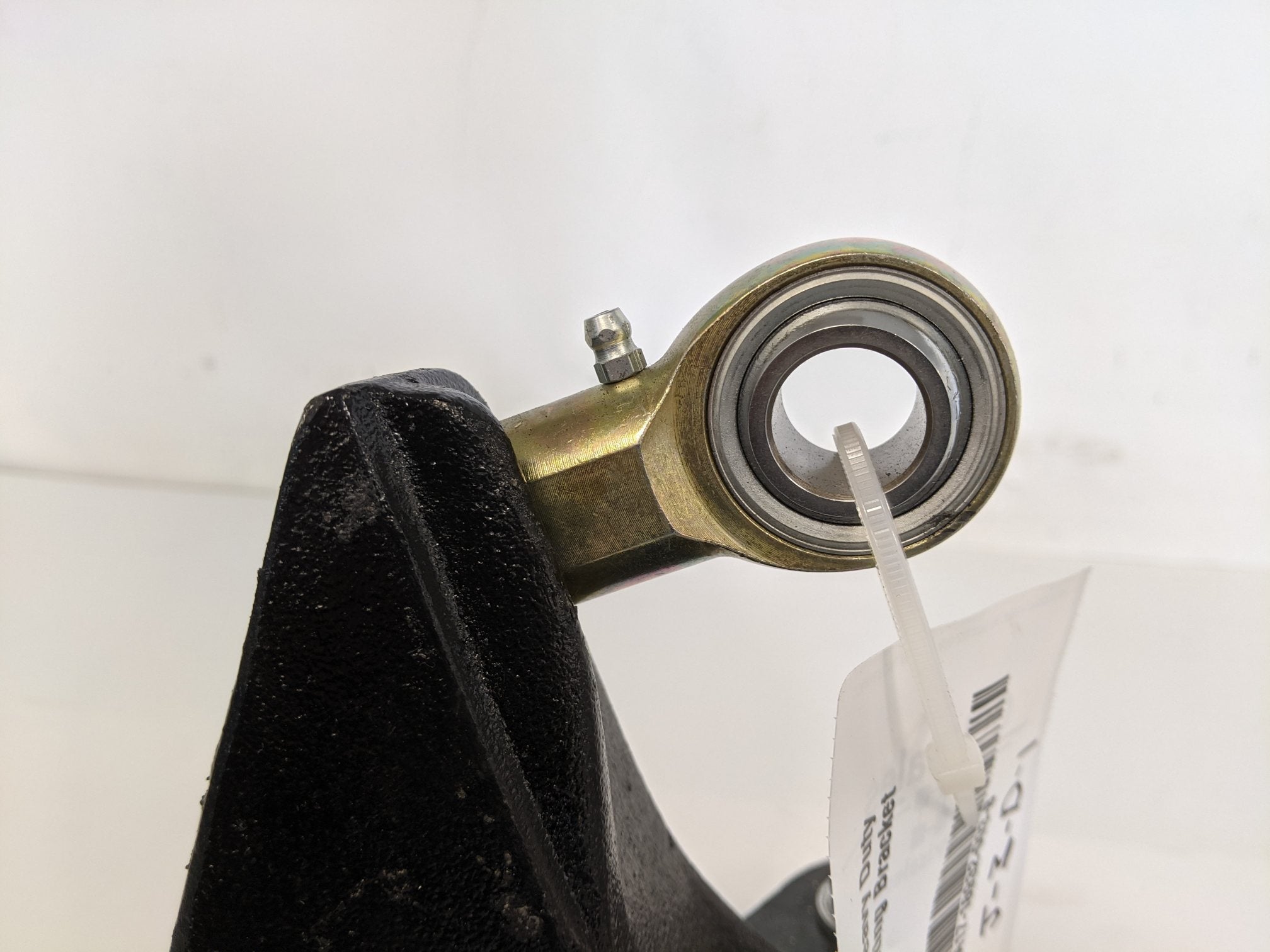 Freightliner RH Heavy Duty Hood Rest Mounting Bracket - A17-18932-003