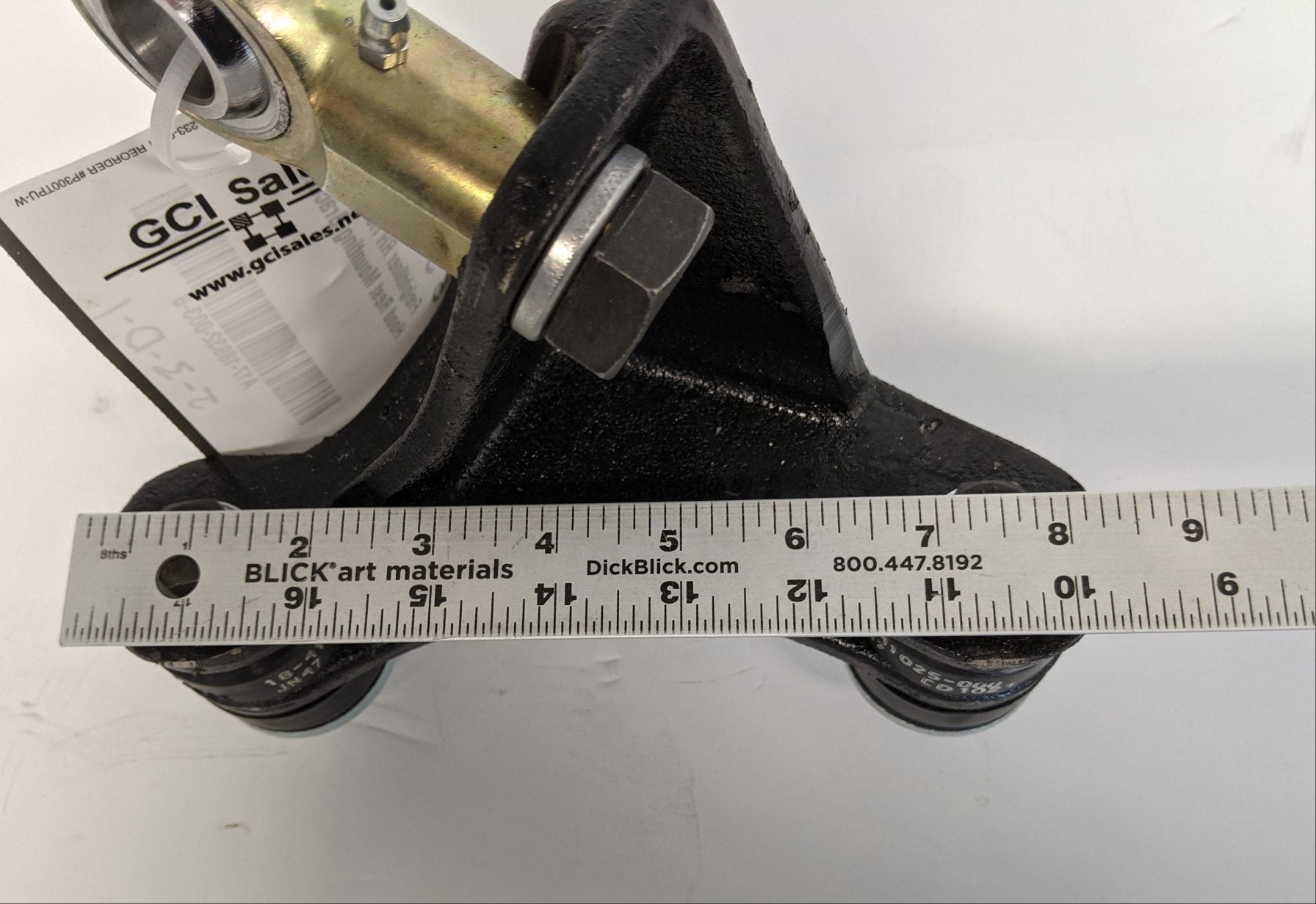 Freightliner RH Heavy Duty Hood Rest Mounting Bracket - A17-18932-003
