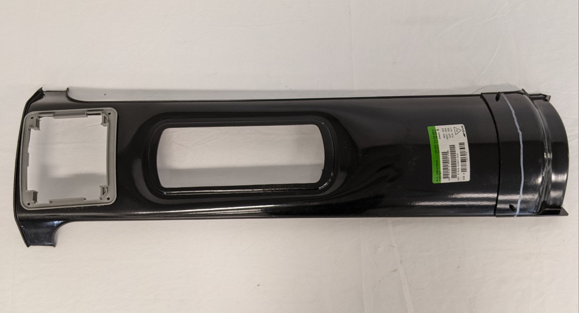 Freightliner Right Hand Corner Trim w/ Speaker Cutouts - P/N  A18-41847-010 (3939759194198)