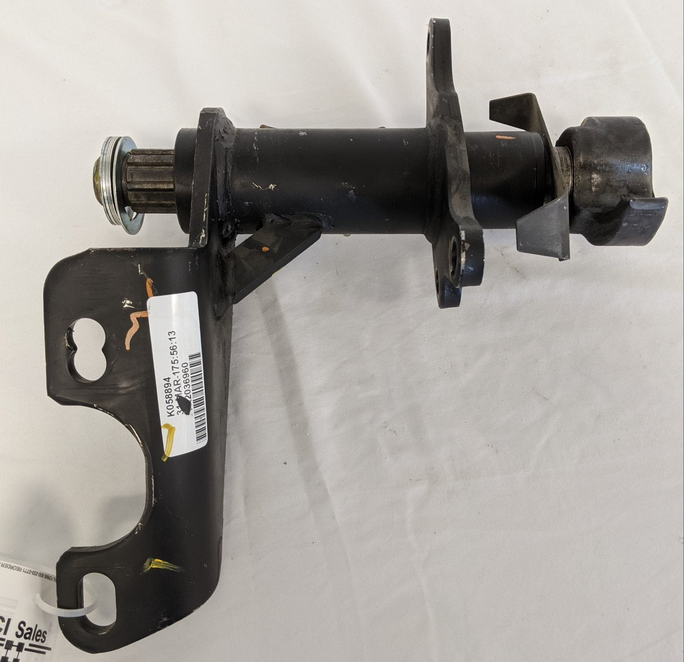 New Take Off* Bendix Brake Camshaft P/N K044140 & Housing P New Take Off* Bendix Brake Camshaft P/N K044140 & Housing P