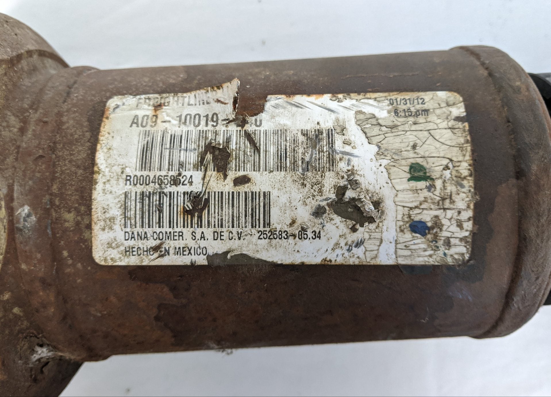 Used DTNA 24" (#3) 29°  Full Round 1710 Interaxle Driveshaft - P/N A09-10019-240 (9480888090940)