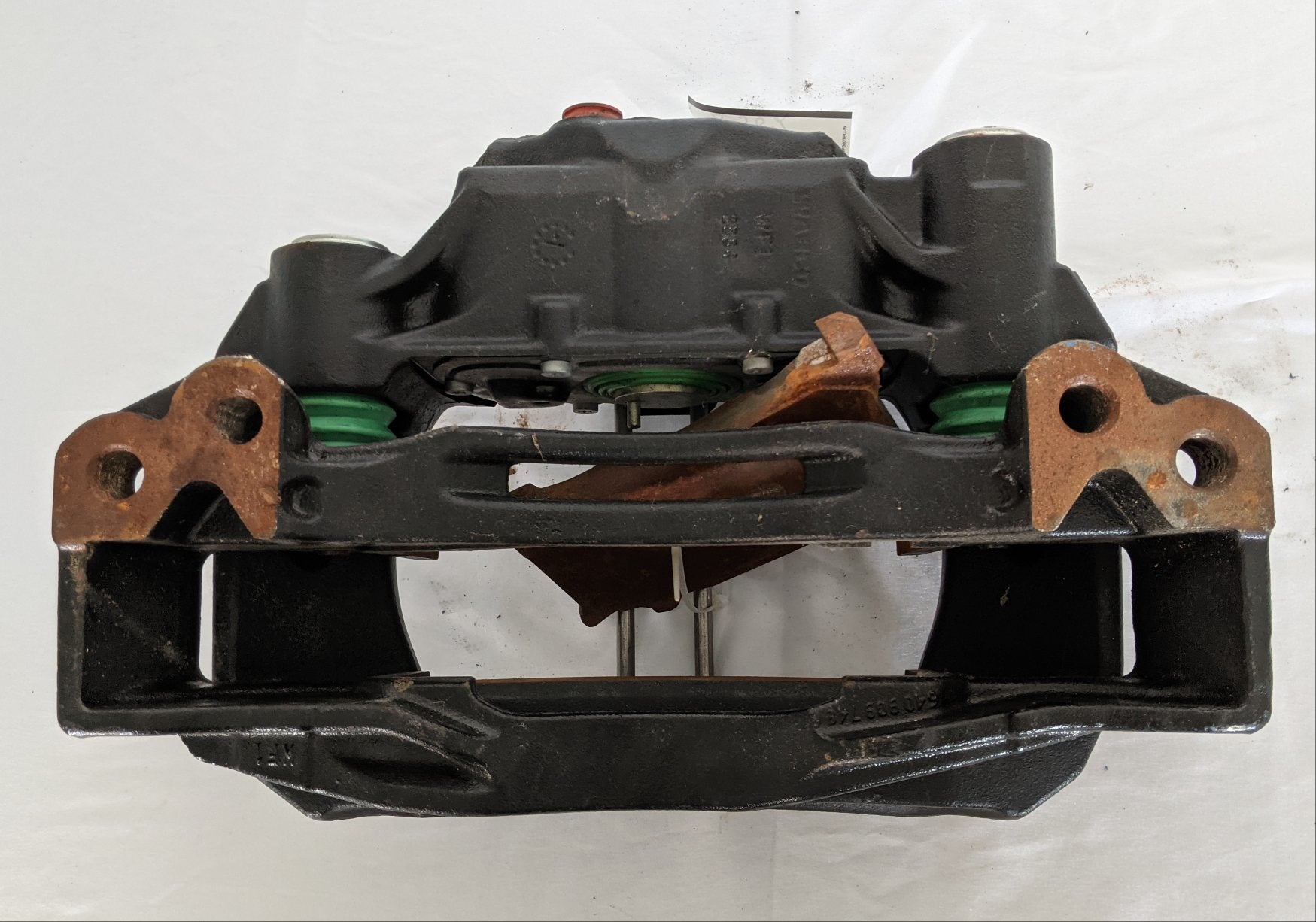 Used Wabco WST 088 RH 539 MAXXUS Brake Caliper - P/N  6403220510 (9487885041980)