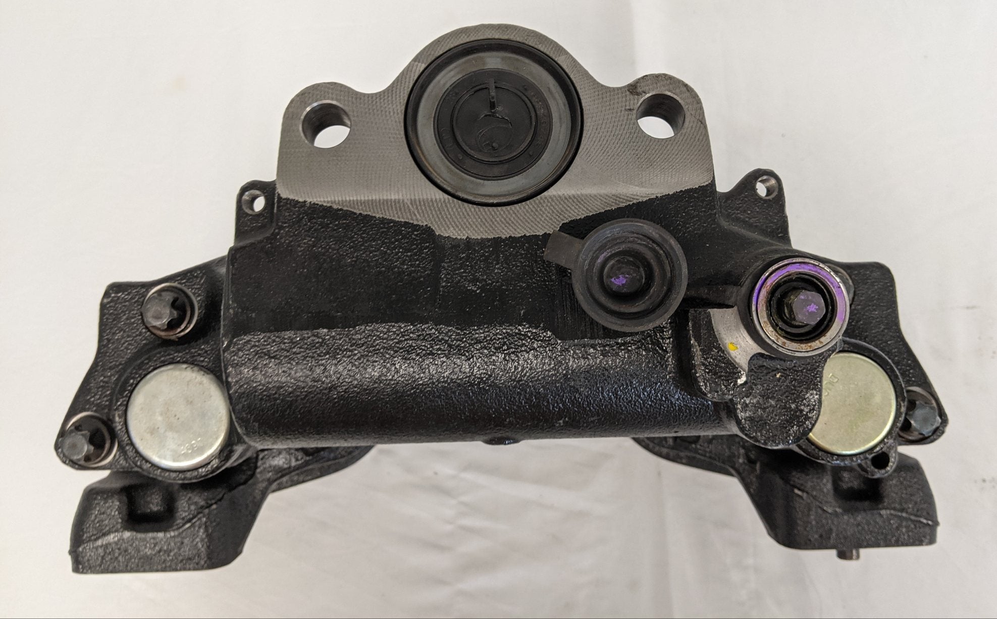 Damaged Meritor RH MA9300 1B10B Air Disc Brake Caliper - P/N TDA EX225L244CG00 (9499468235068)