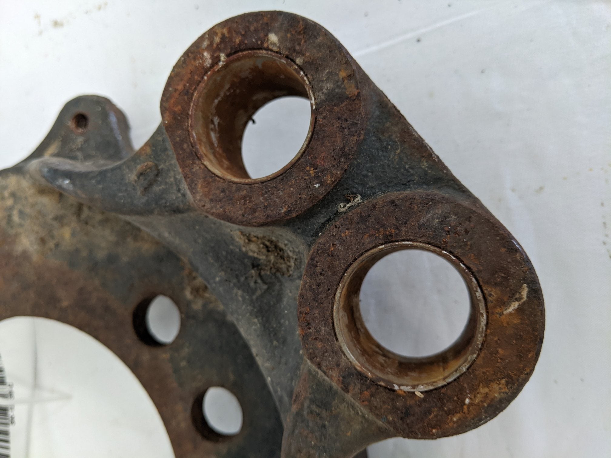 *Rusty New Take Off* Meritor Rear Brake Spider - P/N TDA A2 3211Y7253 (9523707412796)